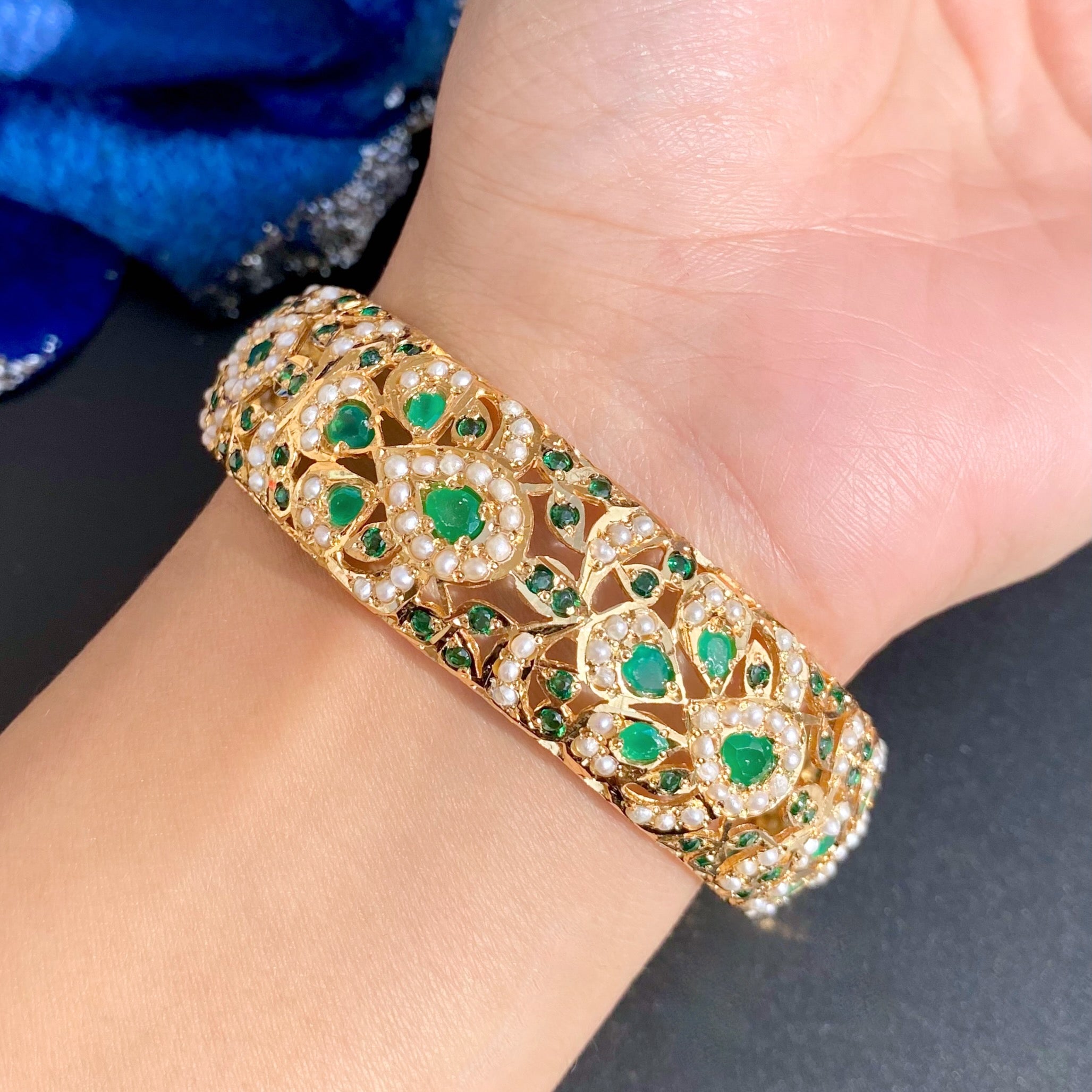 Exquisite Jadau Bangle in Emerald Green & Pearls | Pure 925 Silver Bangles for Women BG 165