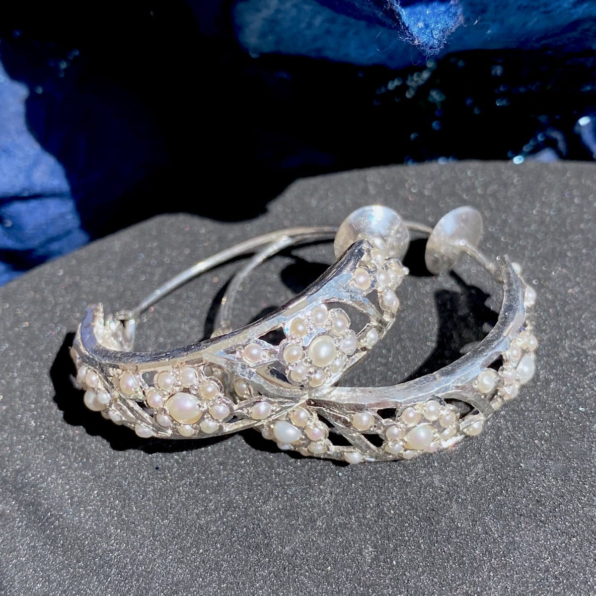 hoop earrings in silver