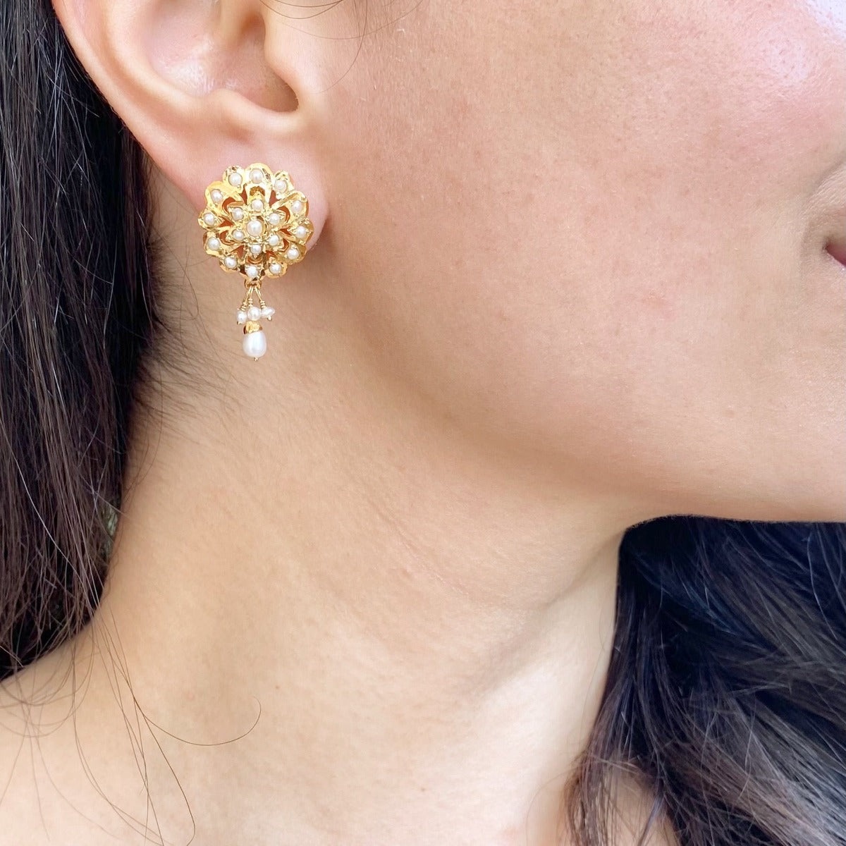 jadau earrings in pearls