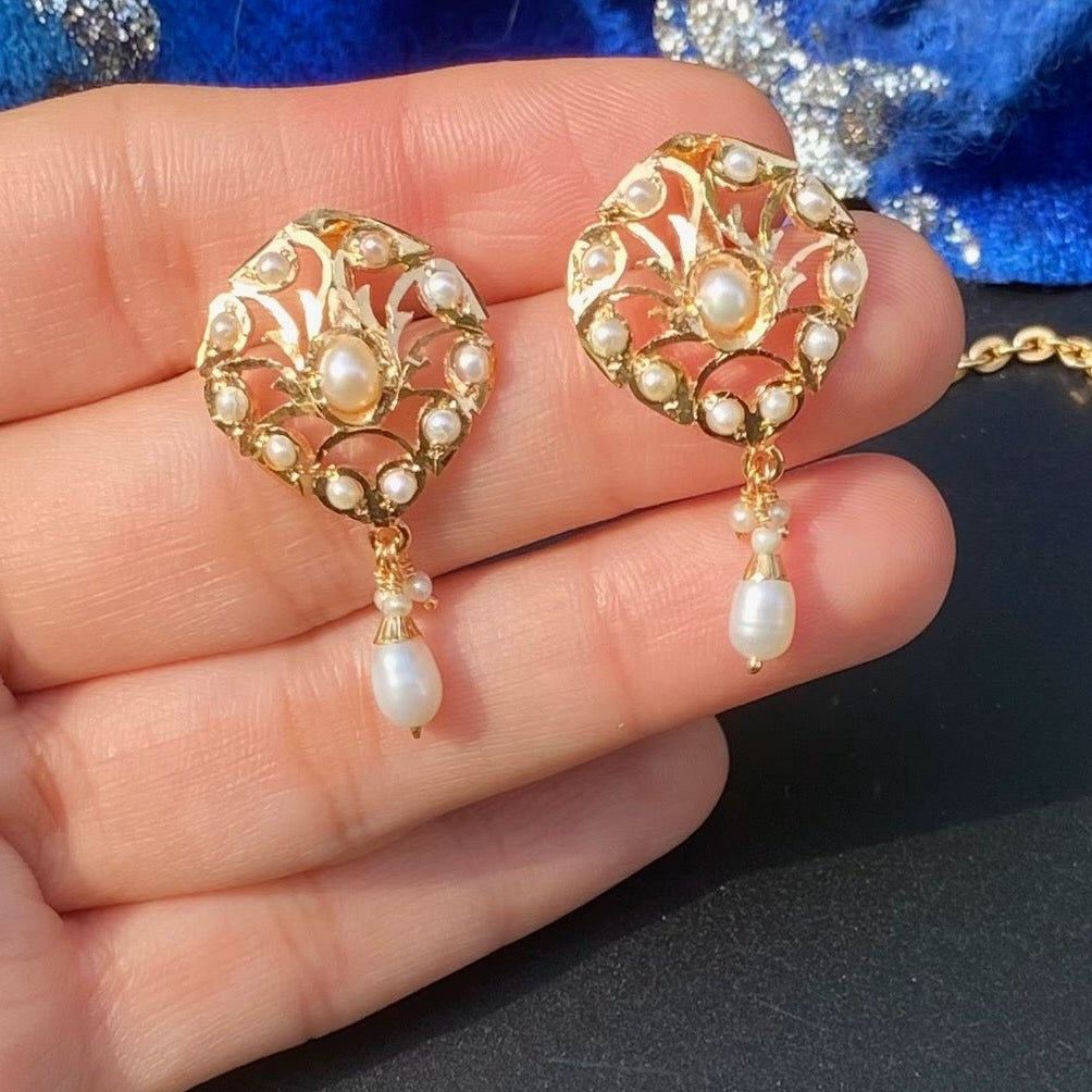 Delicate Pearl Floral Jadau Necklace Set | Gold Plated on 925 Silver NS 460