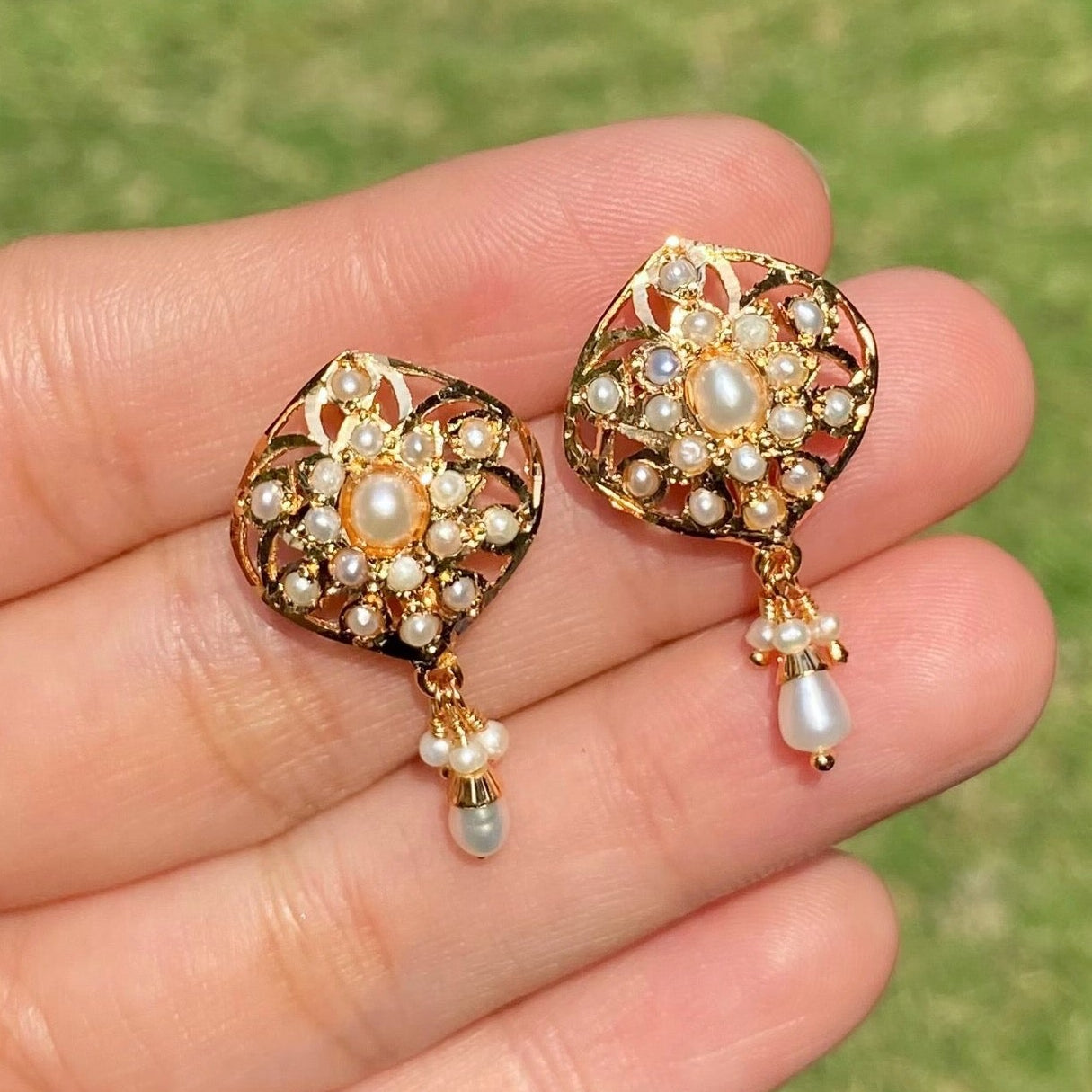 Pearl Floral Jadau Stud Earrings | Gold Plated on Silver ER 738