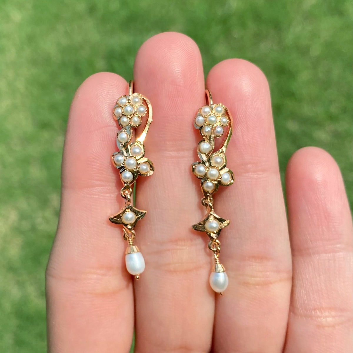Minimal Pearl Floral Drop Earrings ER 784