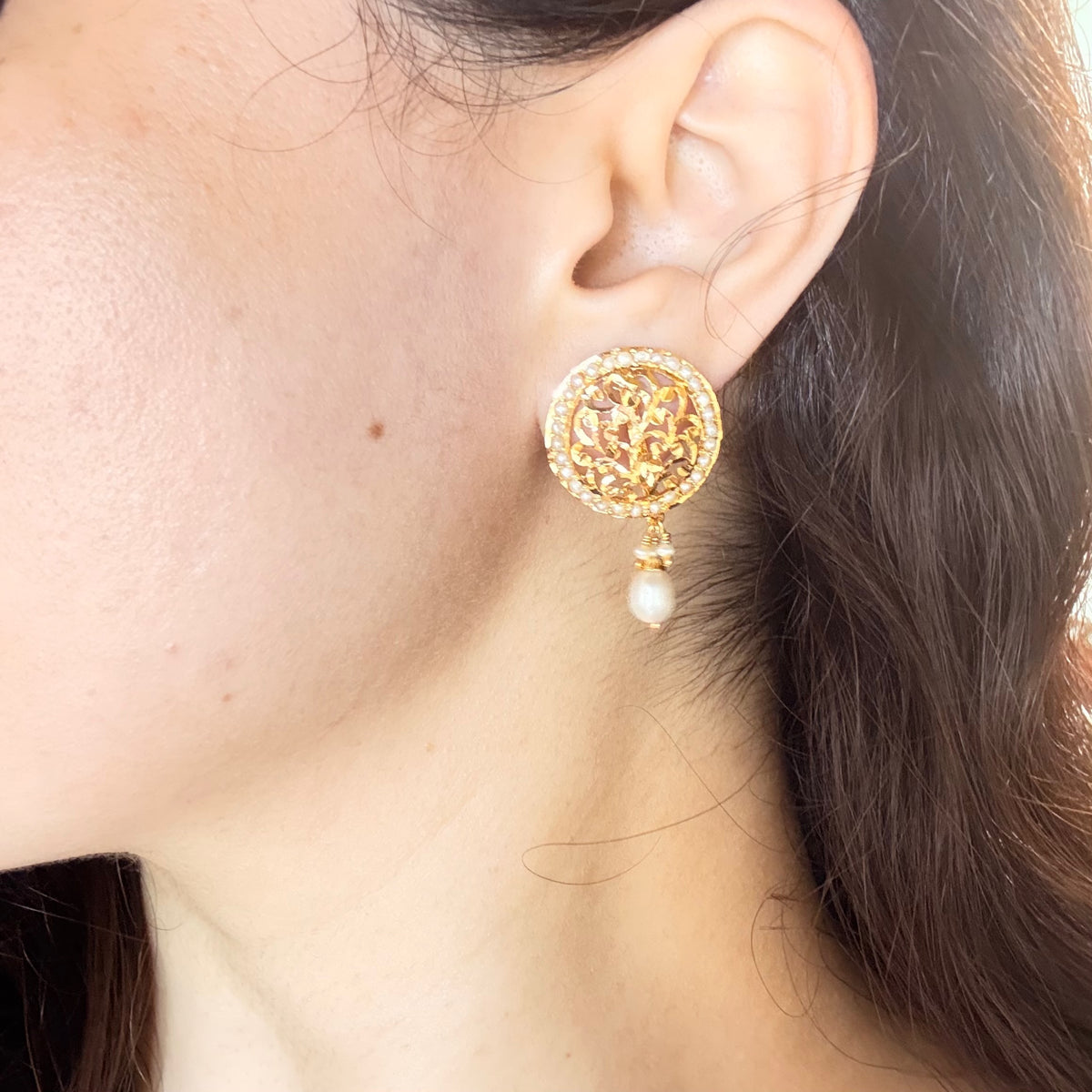 Pearl Drop Studs in Gold-Plated Silver ER 800
