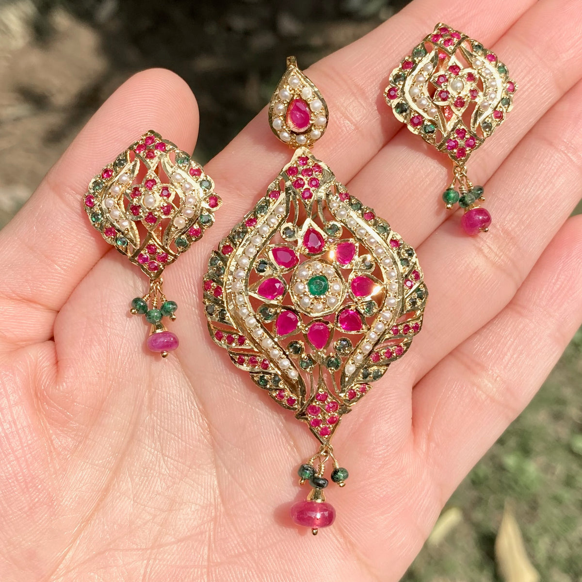 Ruby Emerald Tone Jadau Pendant Set in Gold-Plated 925 Silver PS 148