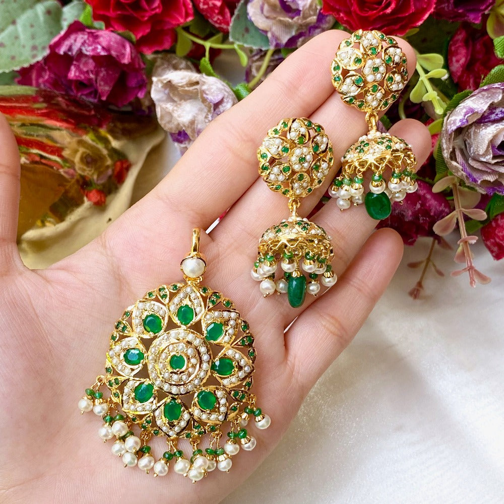jadau pendant with jhumka earrings
