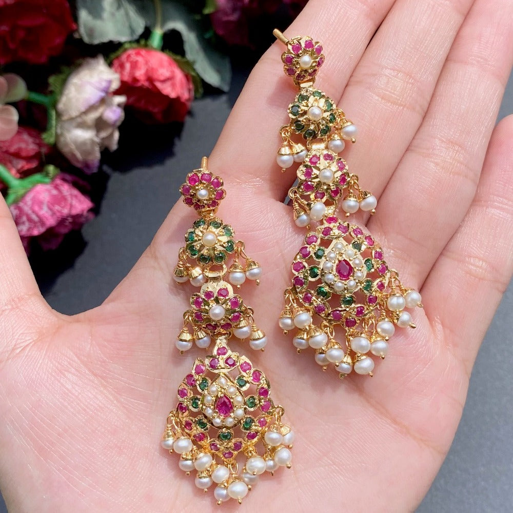 Indian Bridal - deals Stone Set In A Gold Colored Base Embellished With Beadwork In Hot Pink