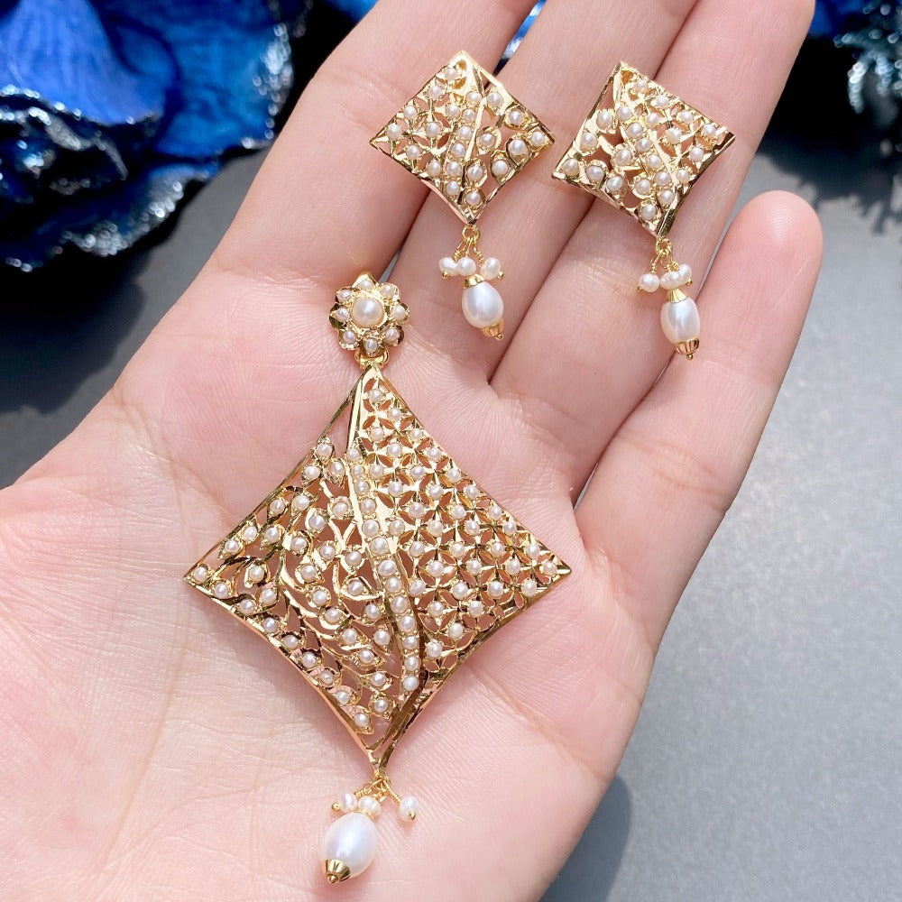 22k gold jadau pendant set in usa