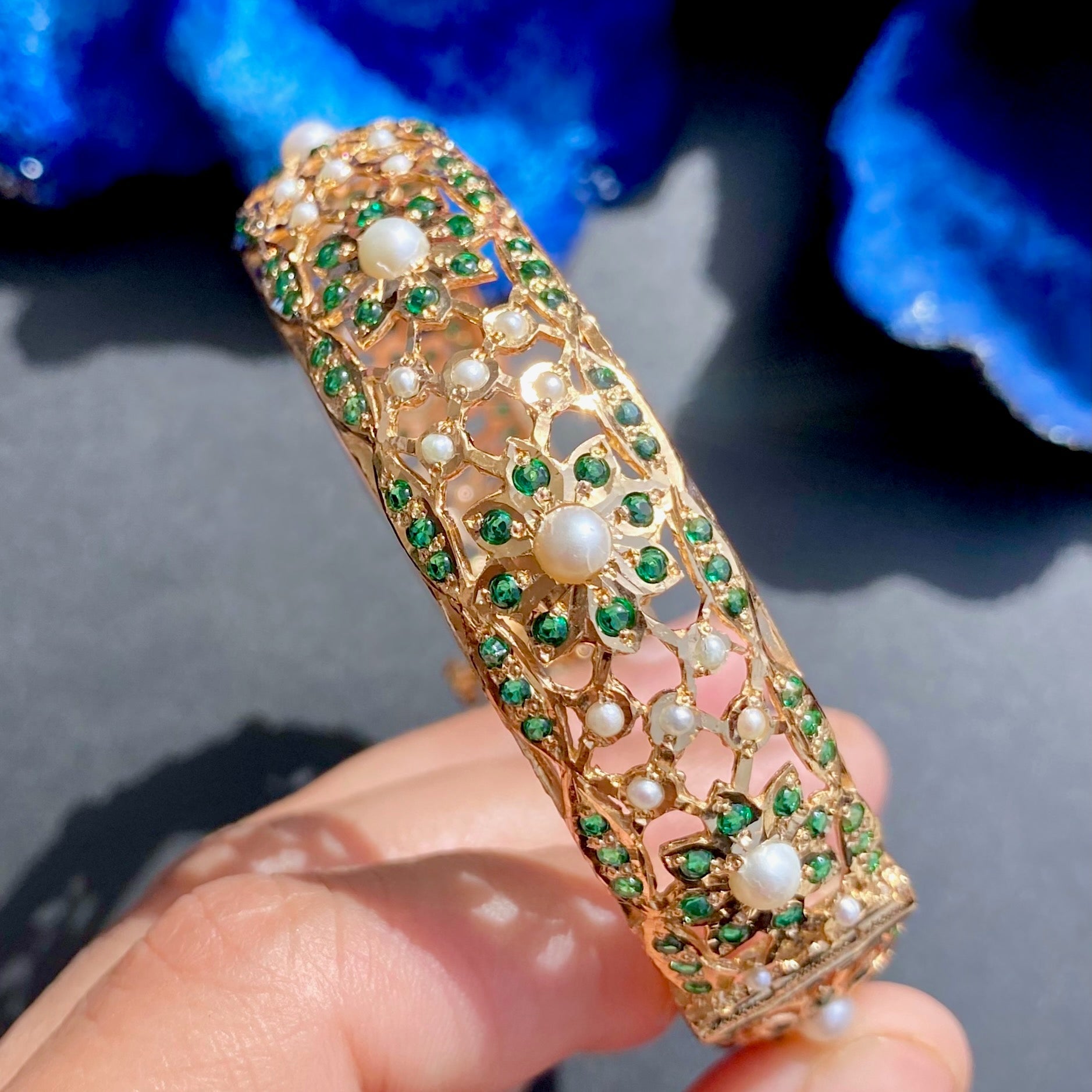 emerald-bangle.jpg