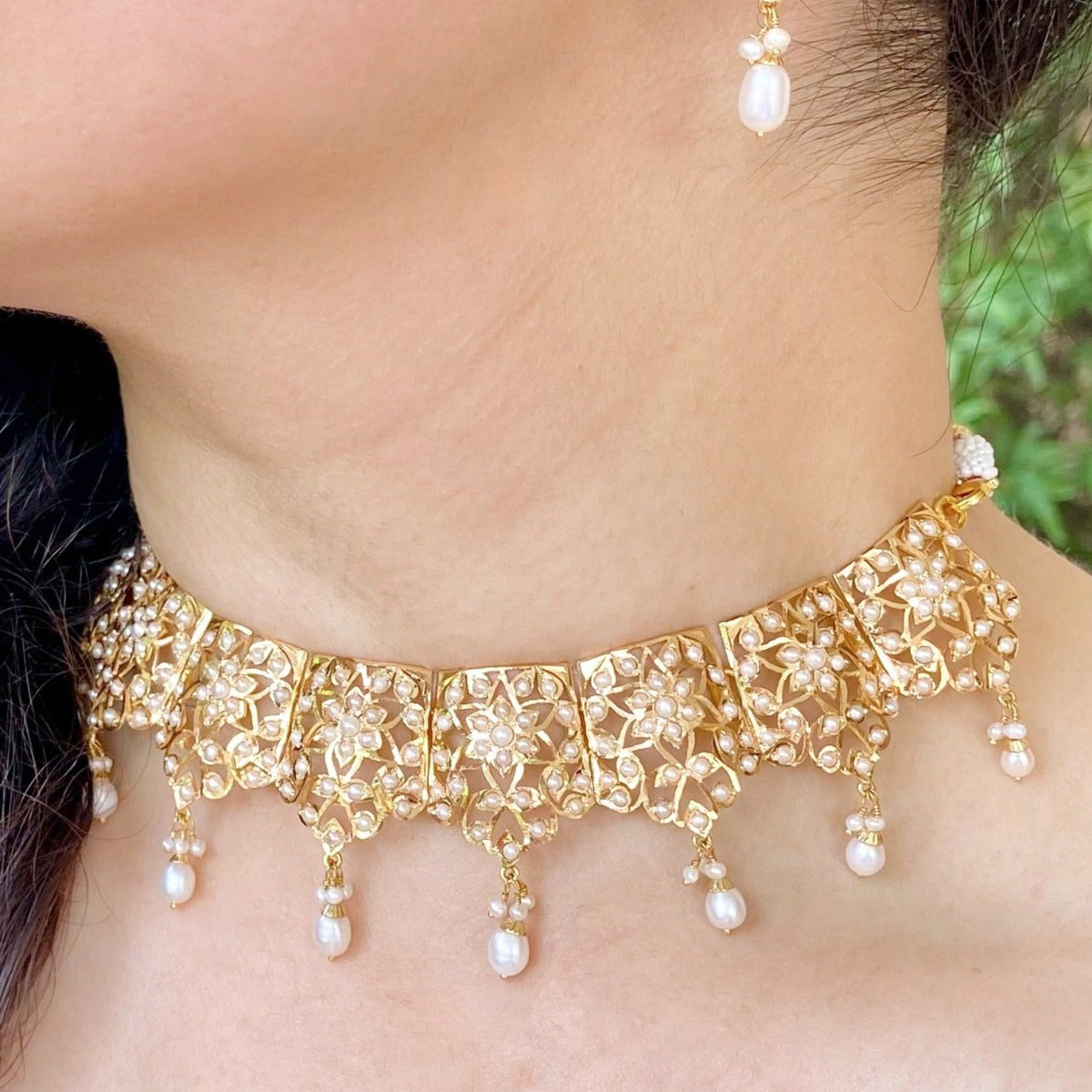 real pearl choker necklace and earrings set under 3 lakh