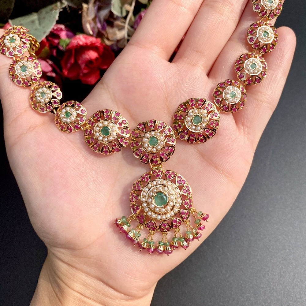 Buy 22k Gold Necklace Set for Women Online