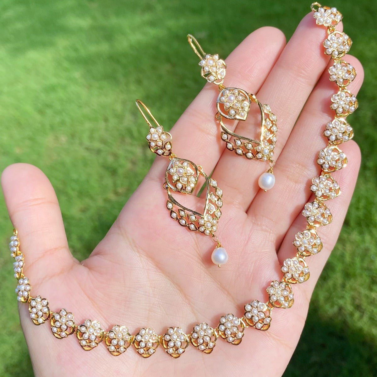 pearl gold set under 150000 for women studded with pearls