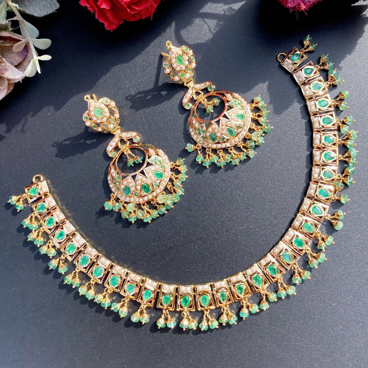 emerald necklace set tanishq