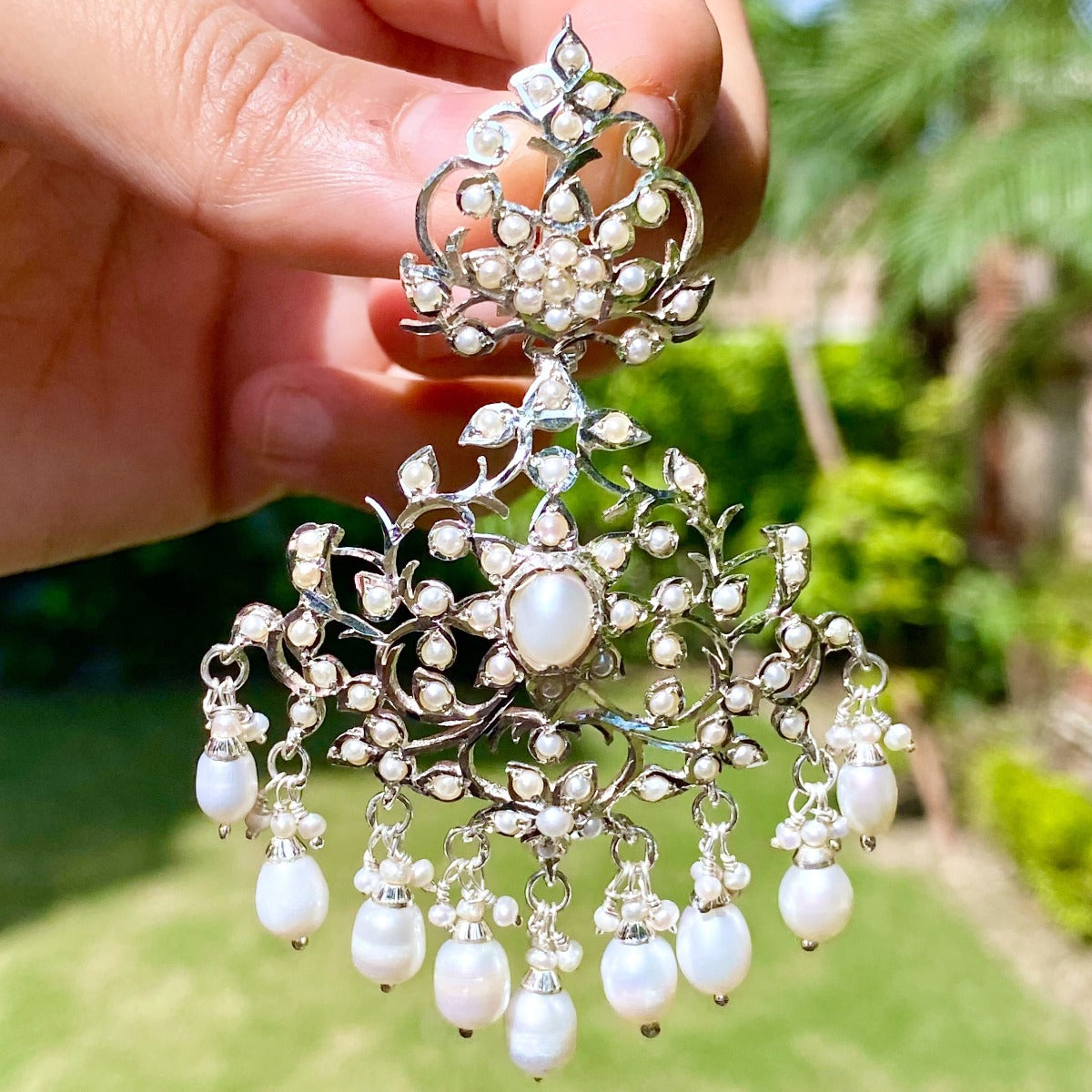 edwardian design earrings pearls