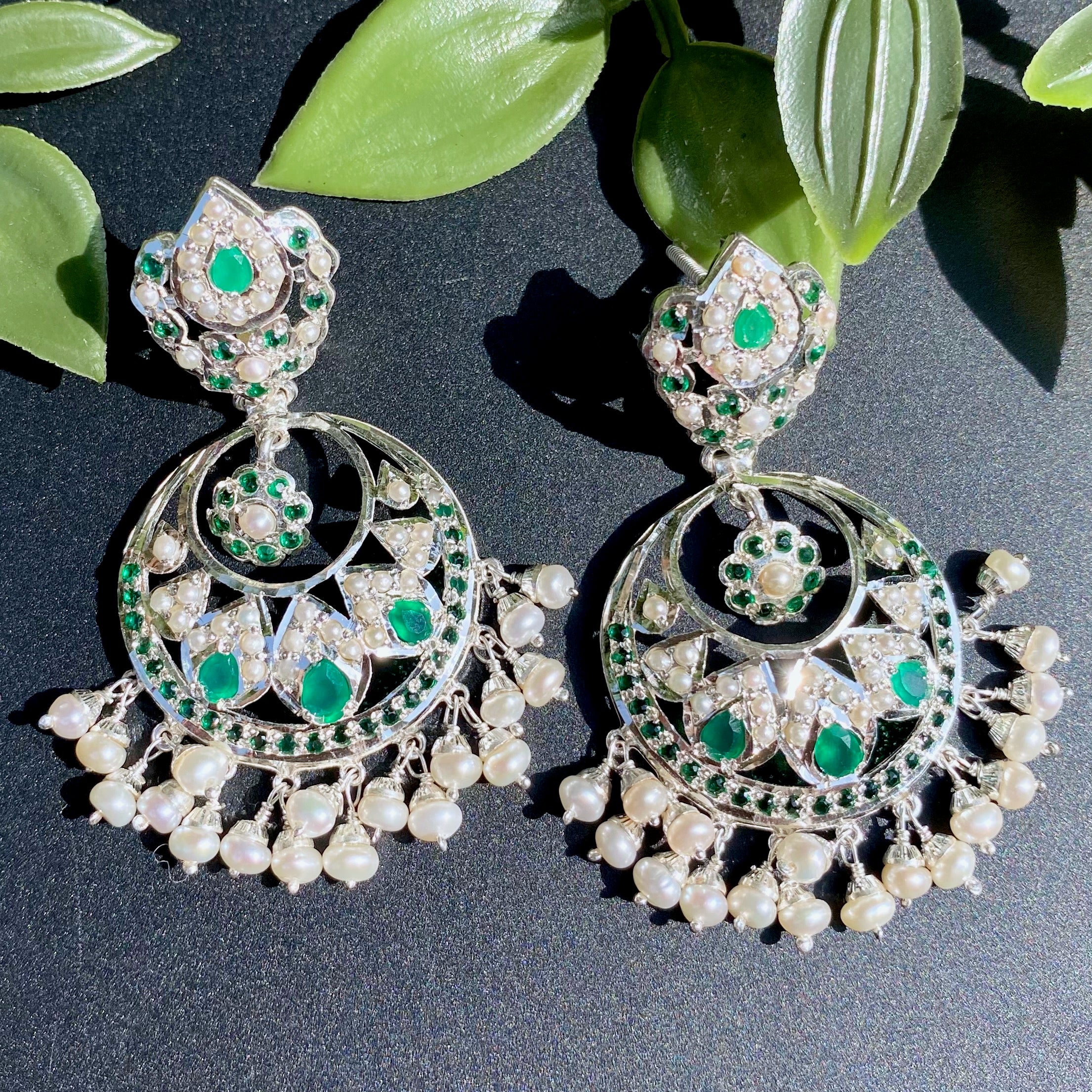 jadau earrings with pearls and onyx