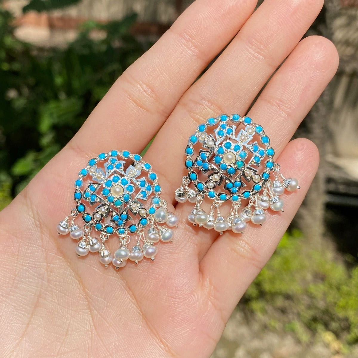 round silver studs in turquoise and pearls