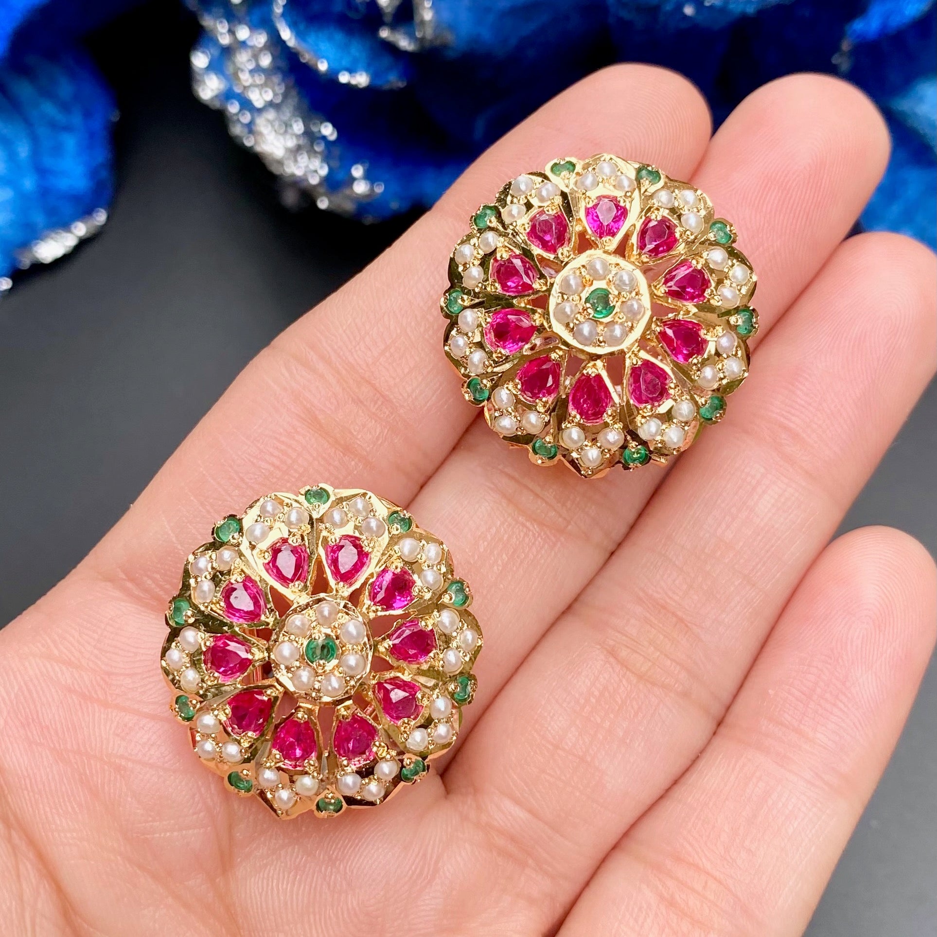 Alluring Jadau Pendant Set | Large Round Stud Earrings with Pendant