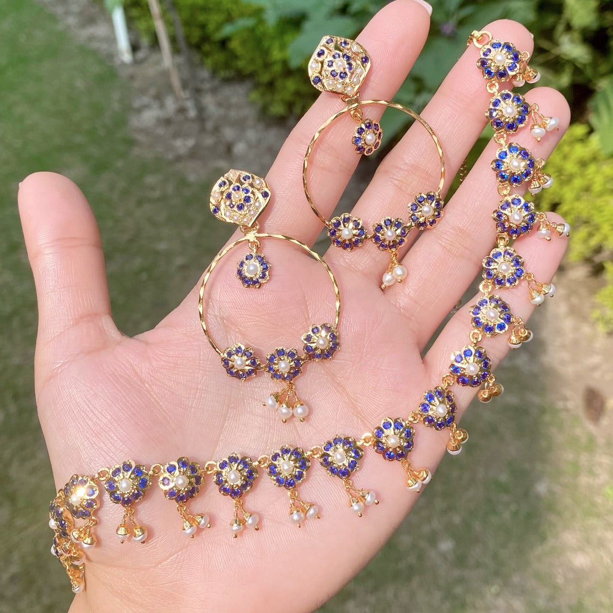 floral necklace malabar