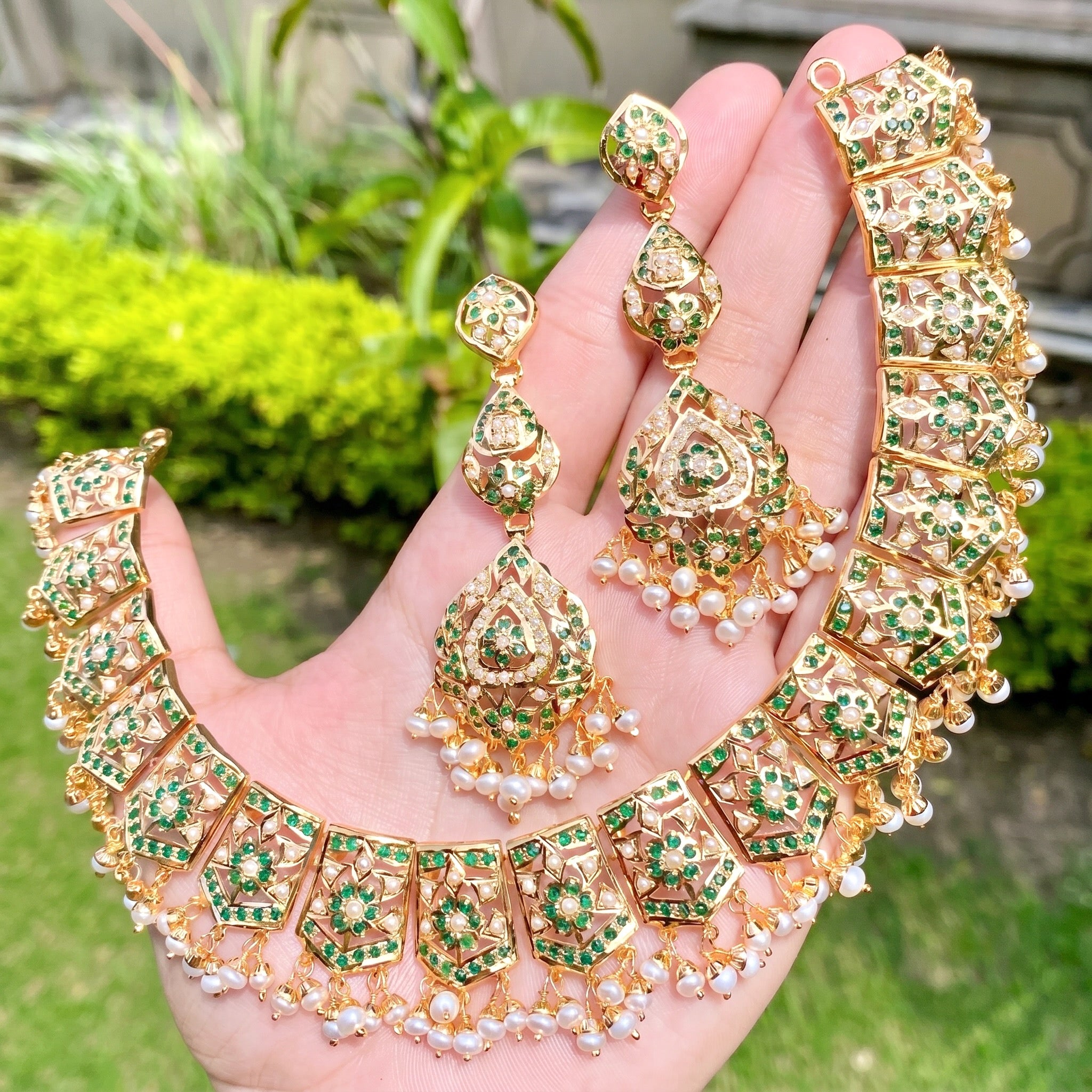 emerald necklace set
