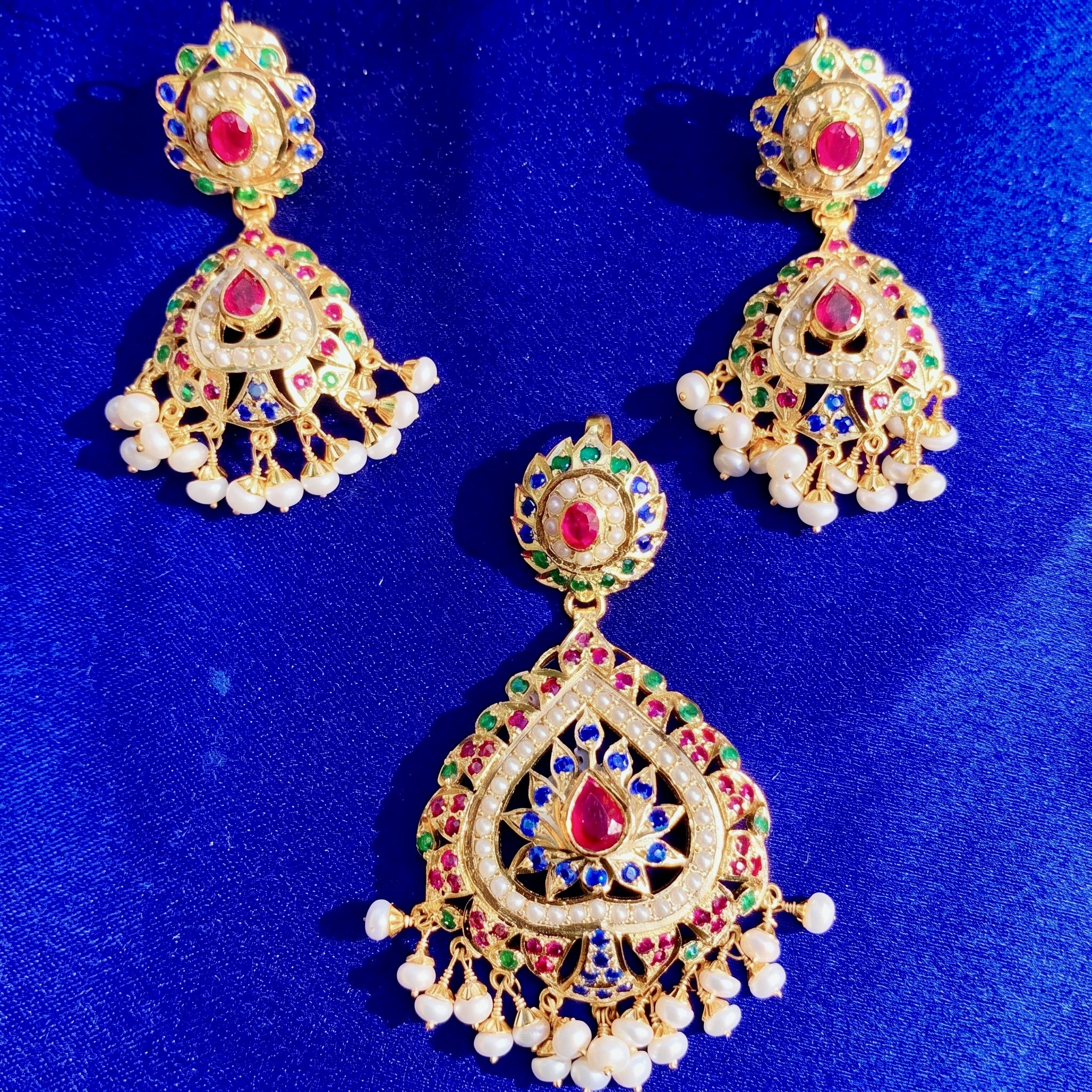 buy online jadau pendant set in silver with gold plating