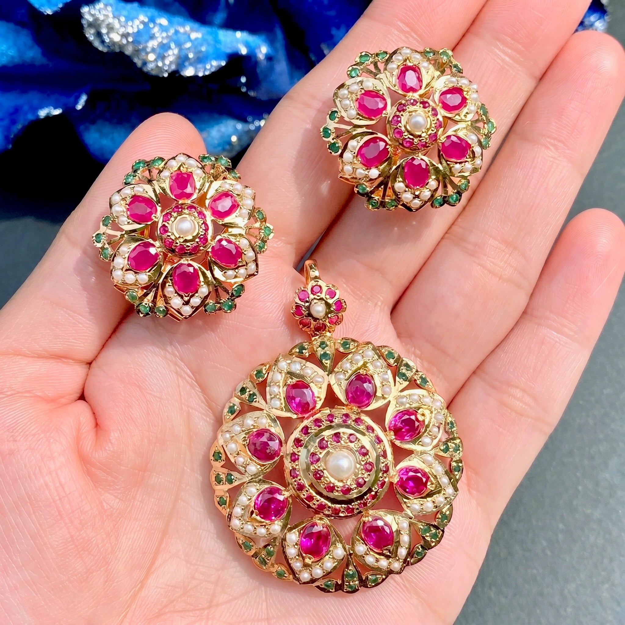 ruby emerald hyderabadi pendant set