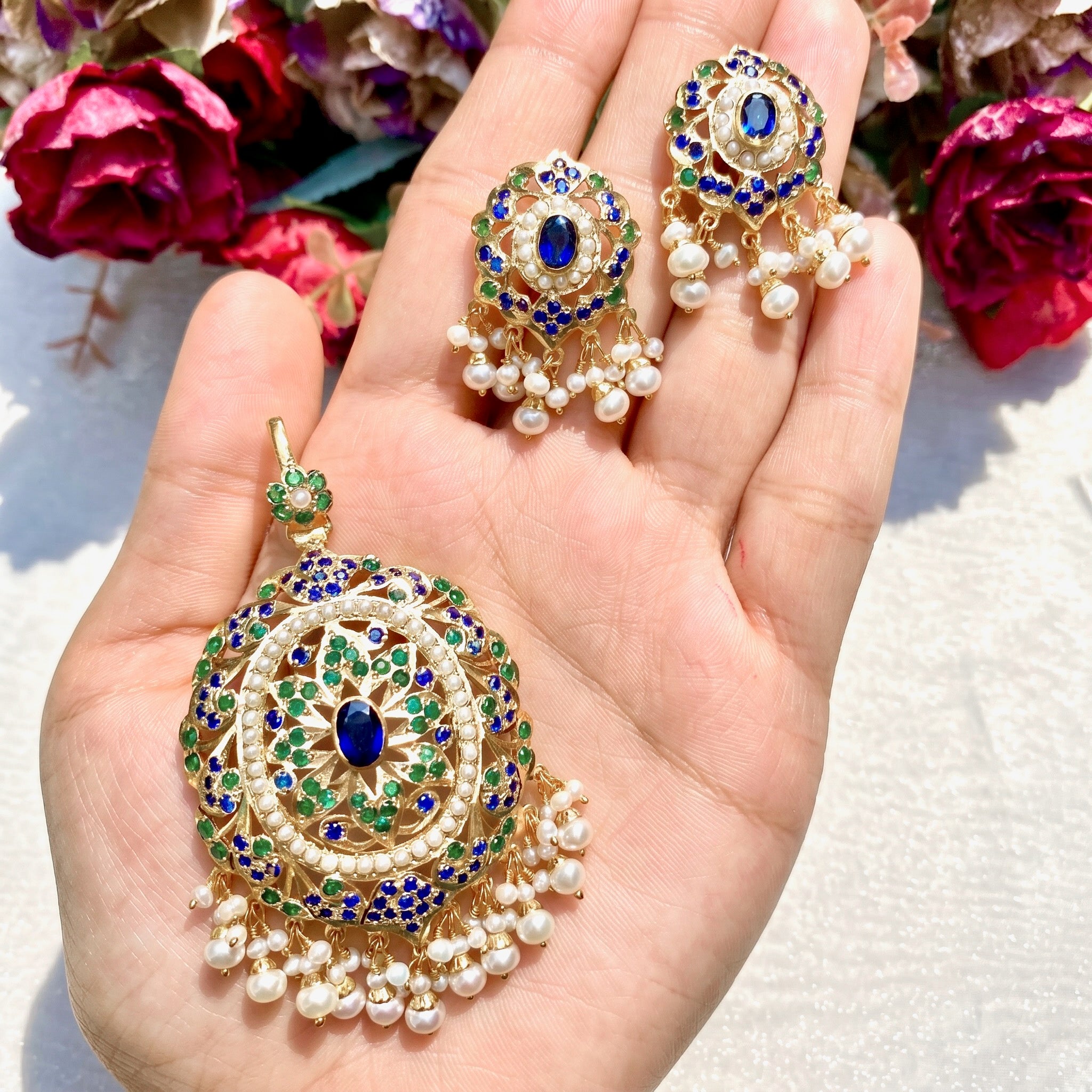 gold plated jadau pendant set