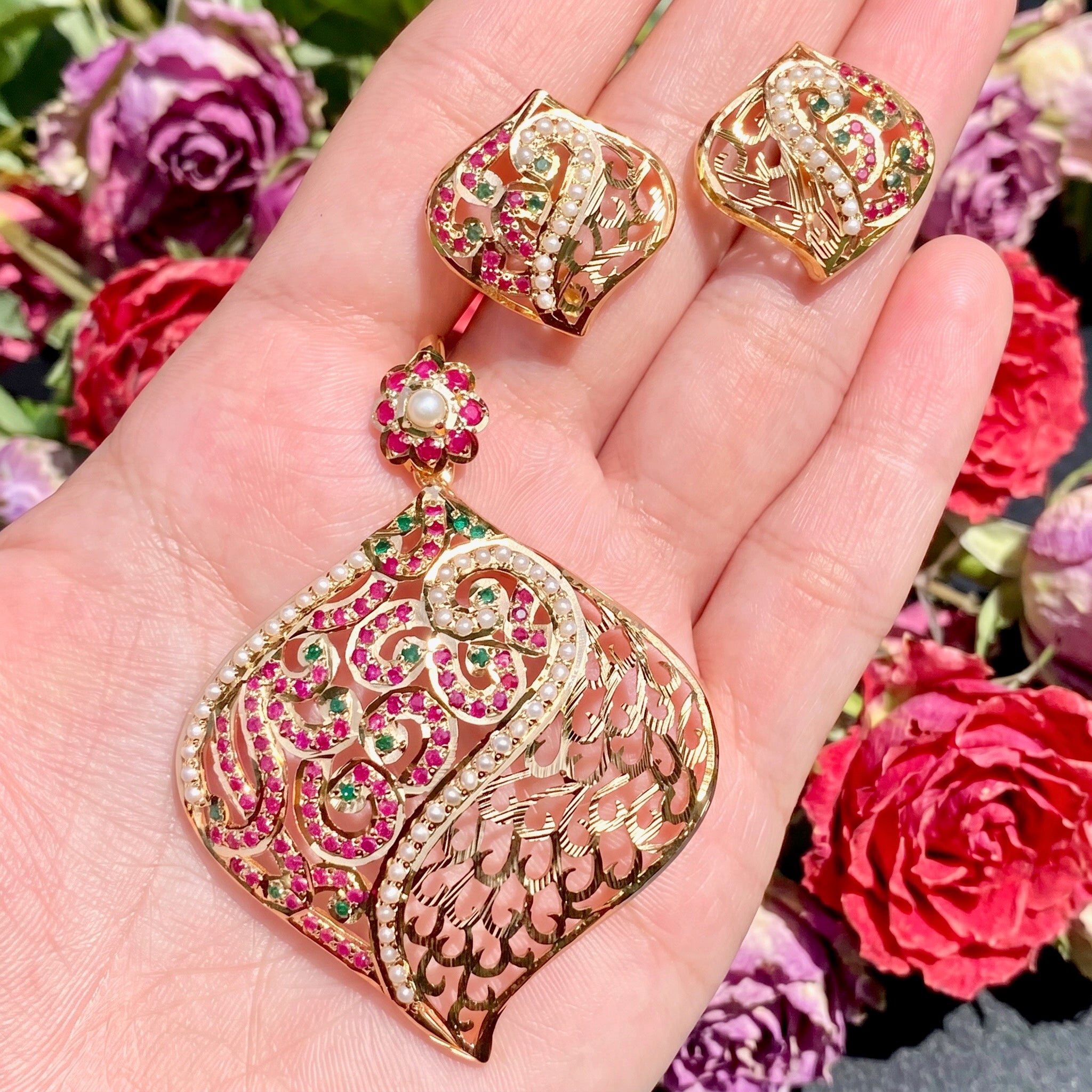 jadau pendant gold plated