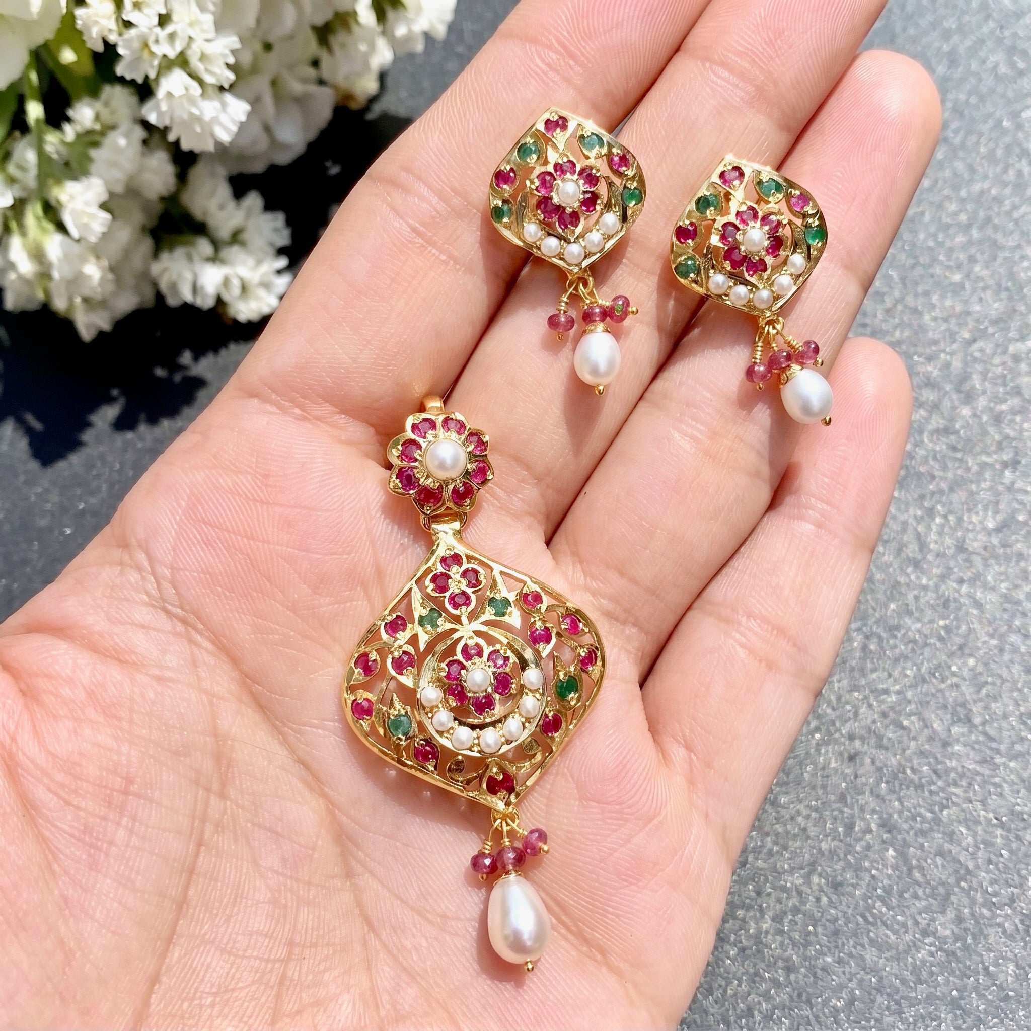 gold plated tops in usa
