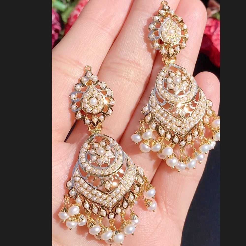 jadau gold earrings in all pearls