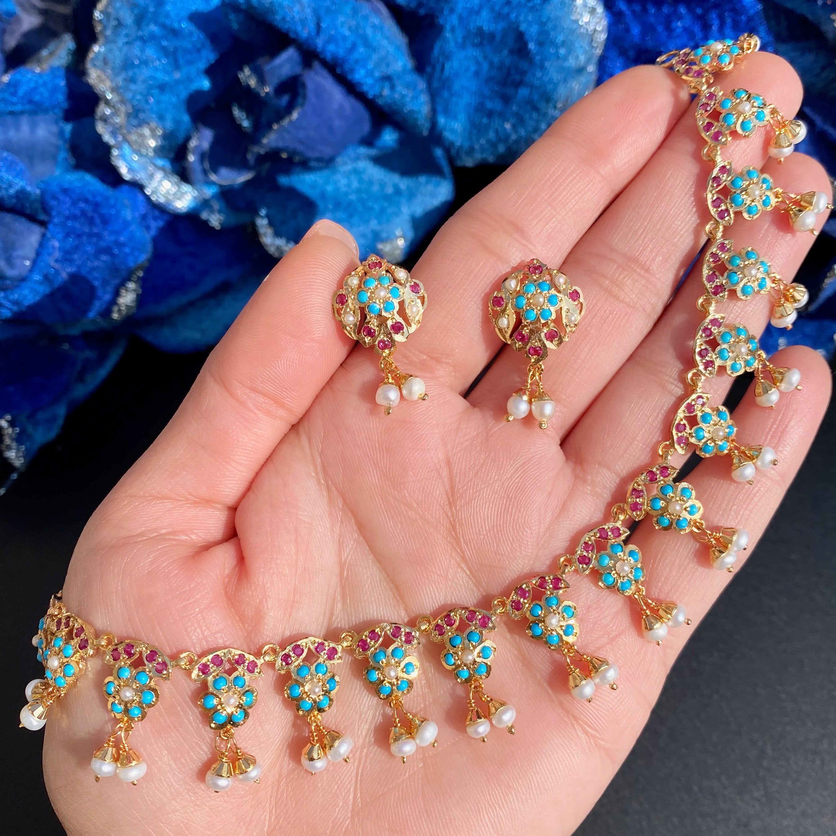 cute-necklace-set.jpg