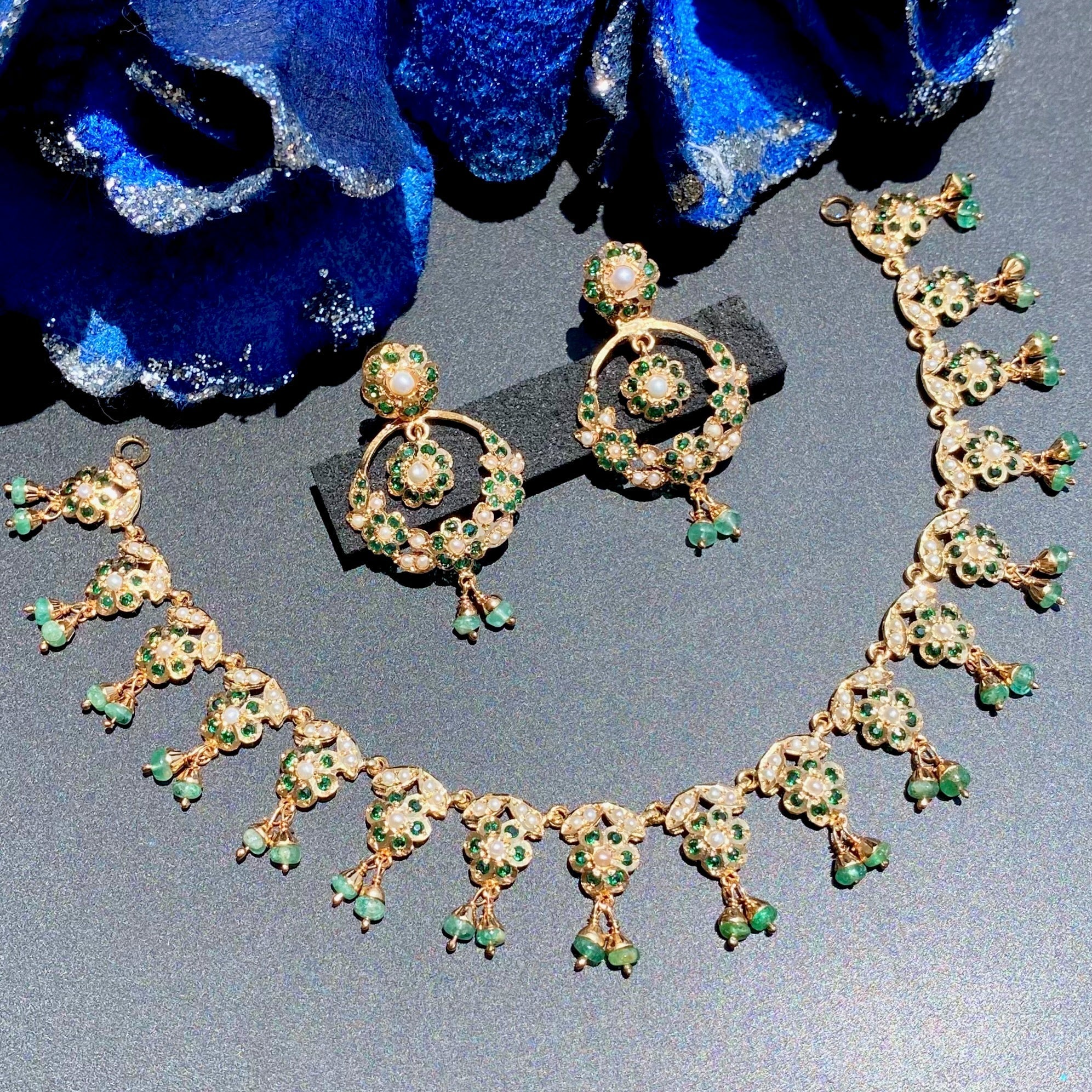 emerald-jewellery-set.jpg