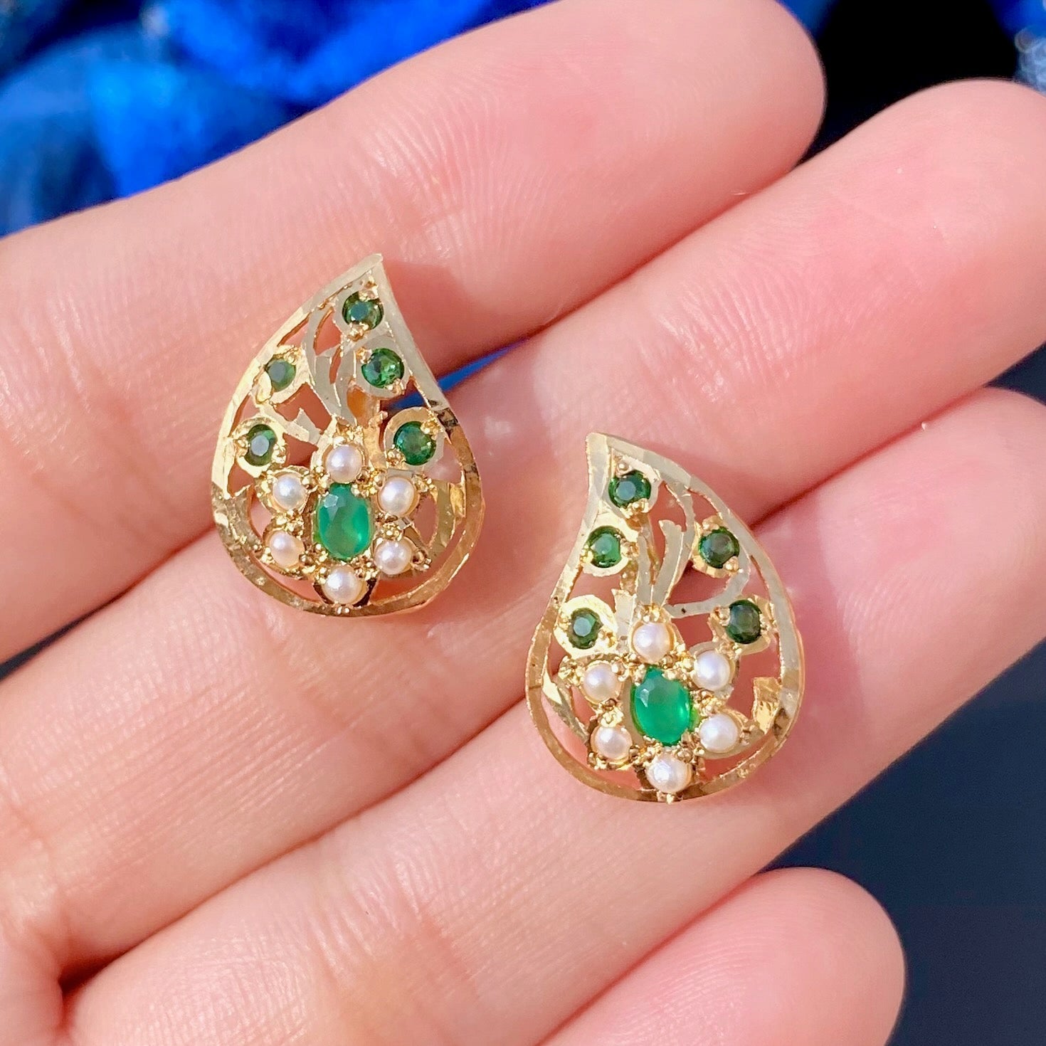emerald studs