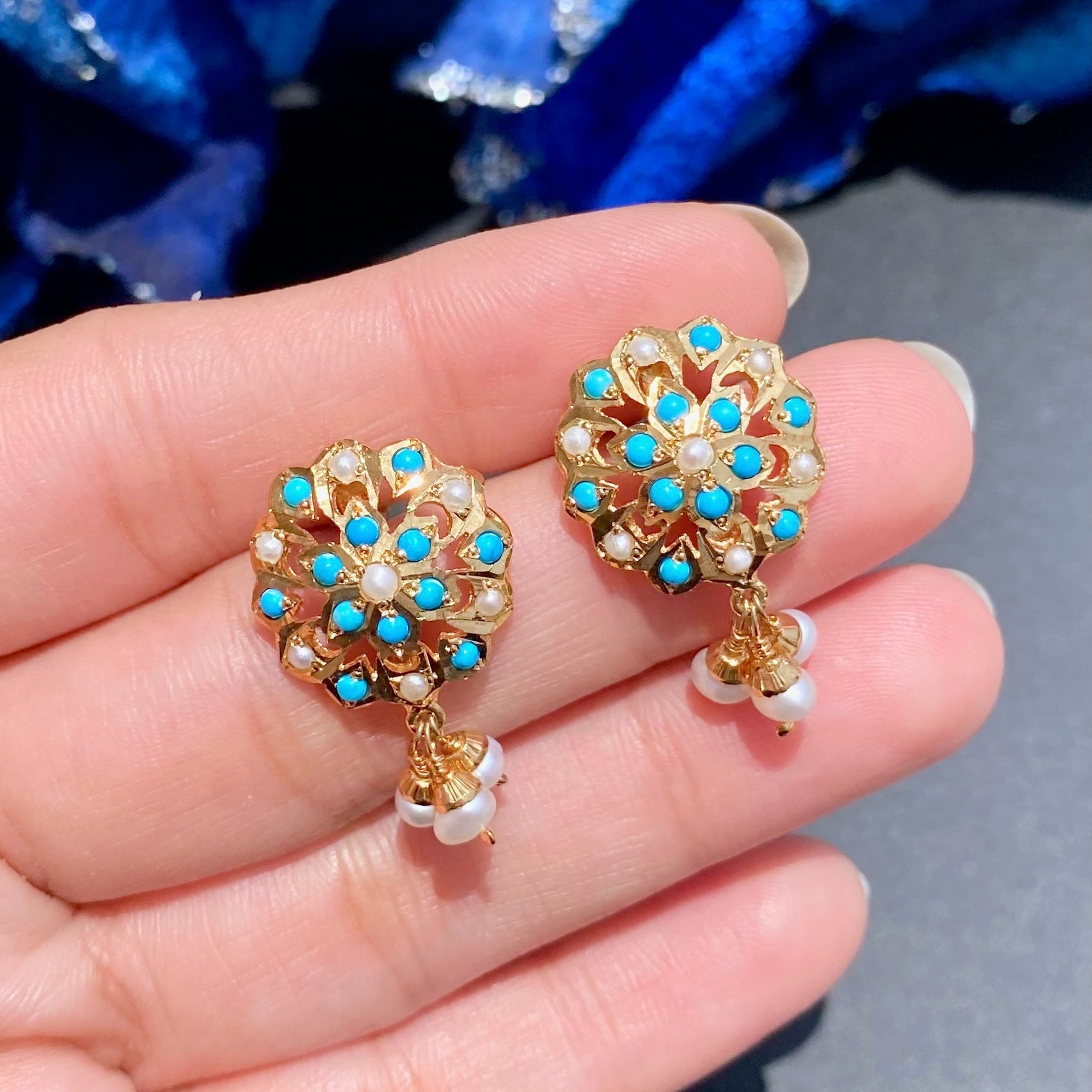 cute-turquoise-stud-earrrings.jpg