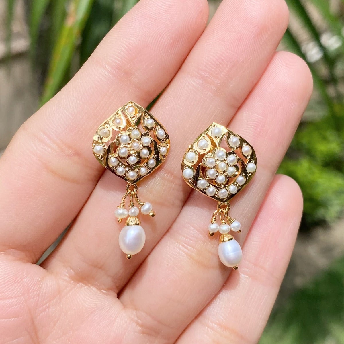 gold plated pearl studs mumbai