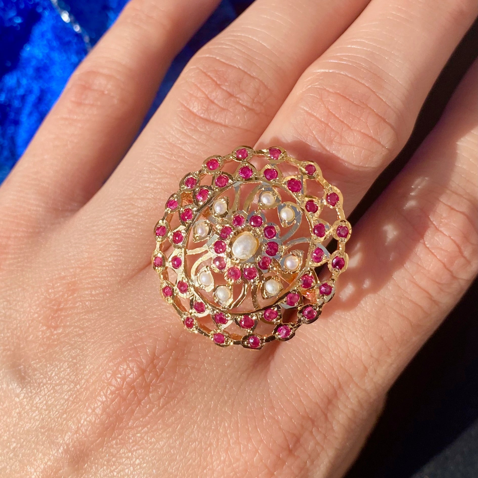 jadau-cocktail-ring-online.jpg