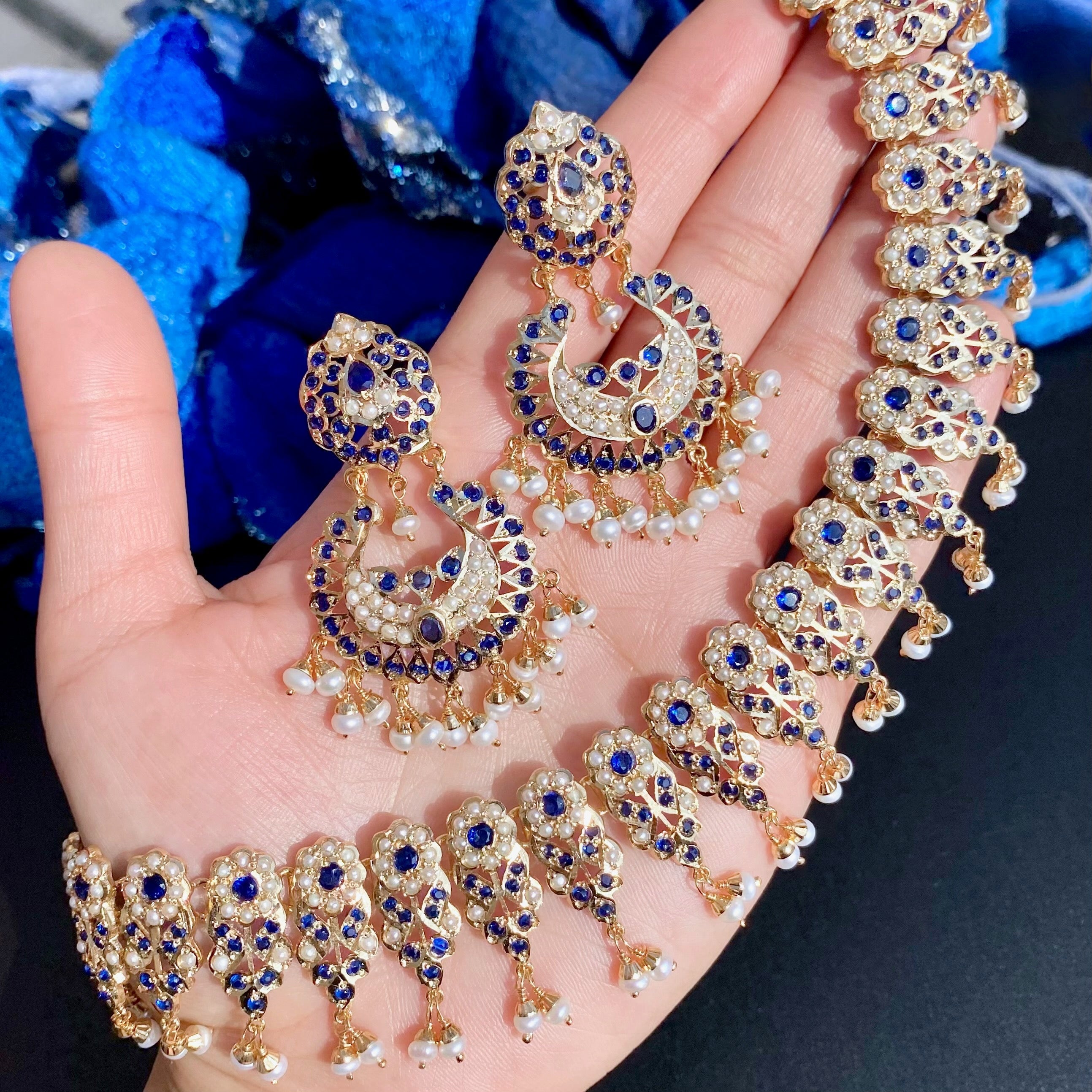 jadau-necklace-with-chandbali.jpg