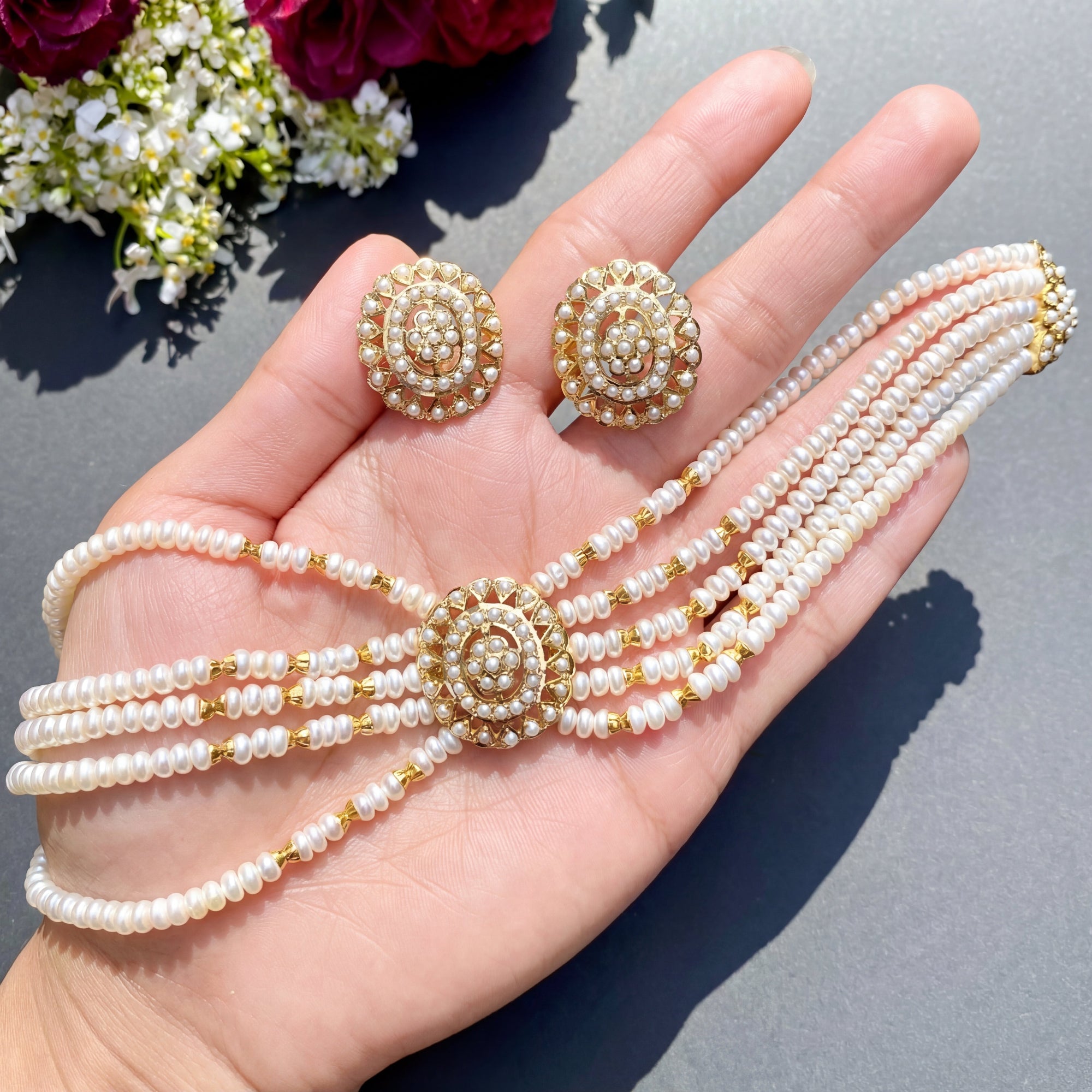 గోల్డ్ ప్లేటెడ్ పెర్ల్ చోకర్ సెట్ | మినిమలిస్ట్ చోకర్ డిజైన్ NS 162