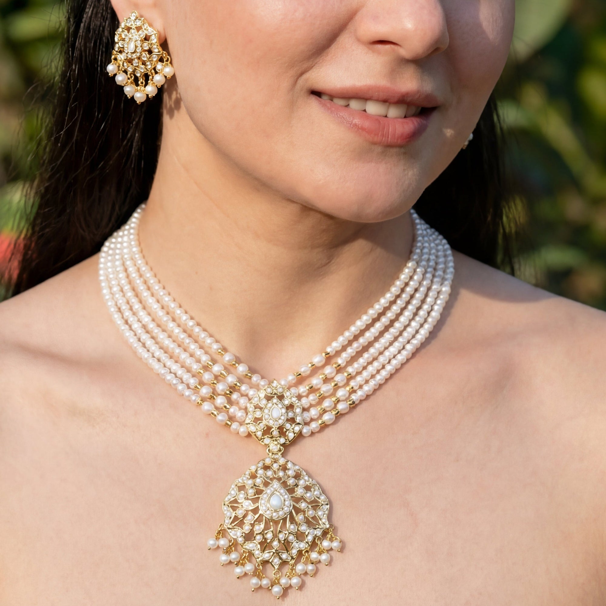 गोल्ड प्लेटेड पर्ल चोकर सेट | स्टर्लिंग सिल्वर | रुद्राधन NS 140