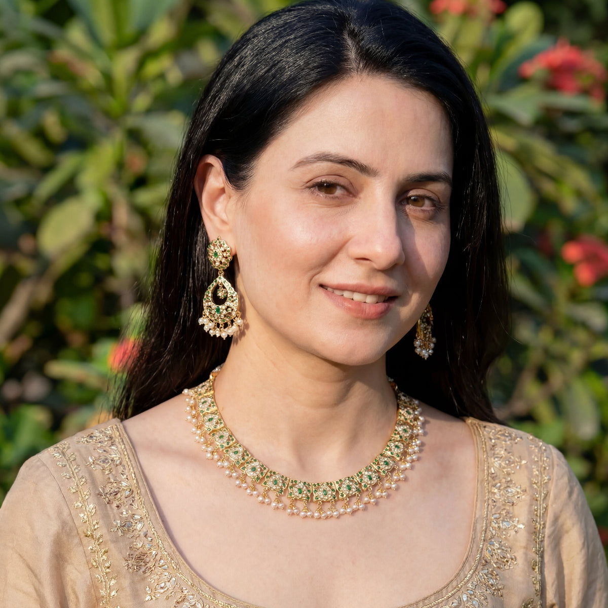 गोल्ड प्लेटेड पन्ना सेट | पारंपरिक भारतीय हार सेट डिजाइन NS 225