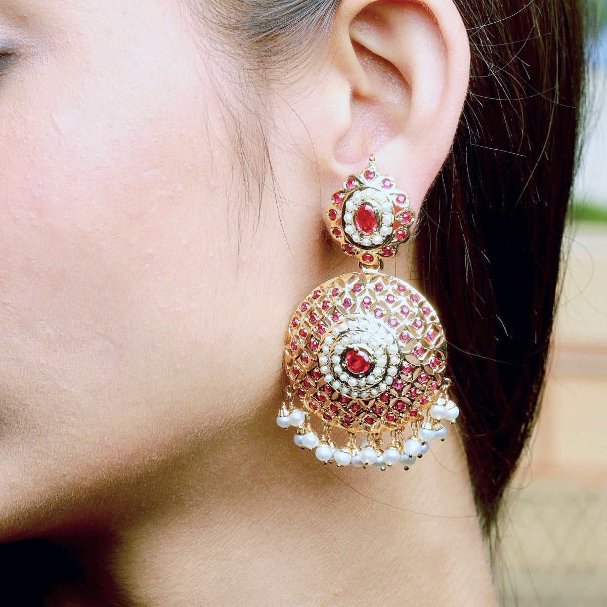 round jadau earrings design