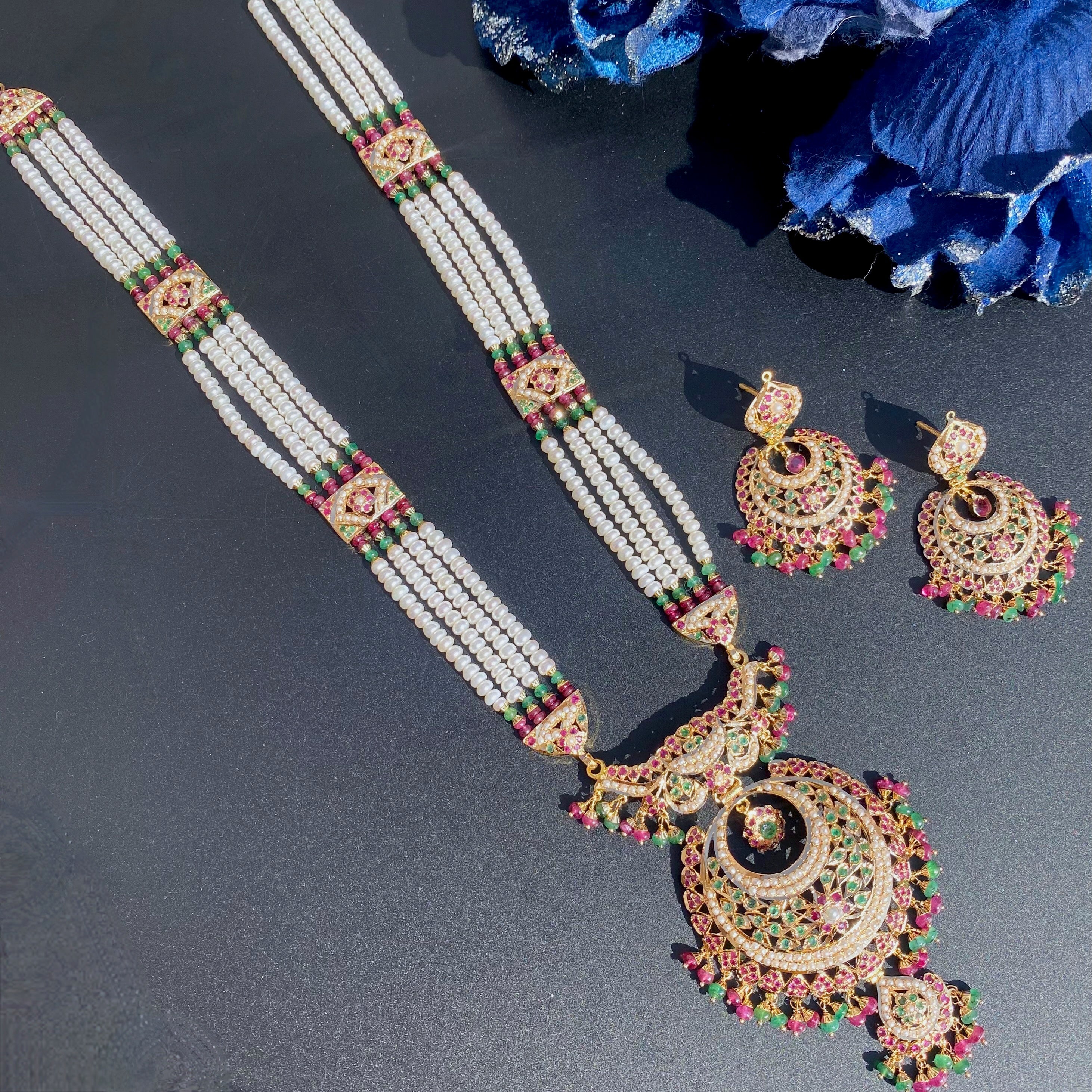 long-necklace-set-gold.jpg