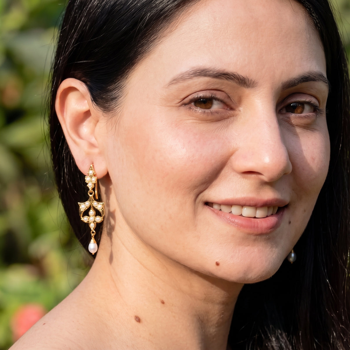 Vintage-Inspired Slender Pearl Drop Earrings | Gold Plated on 925 Silver ER 803