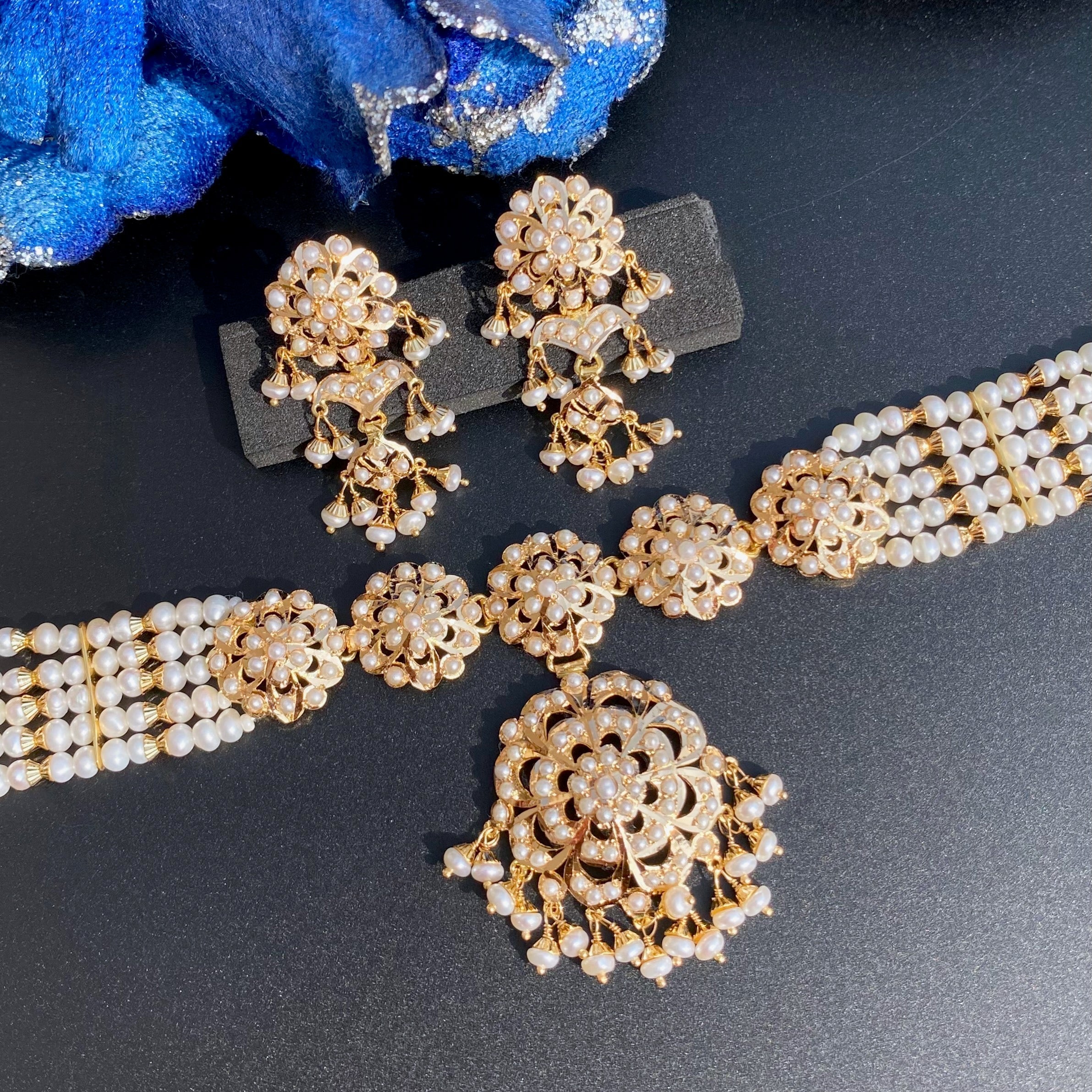 party-wear-gold-choker.jpg