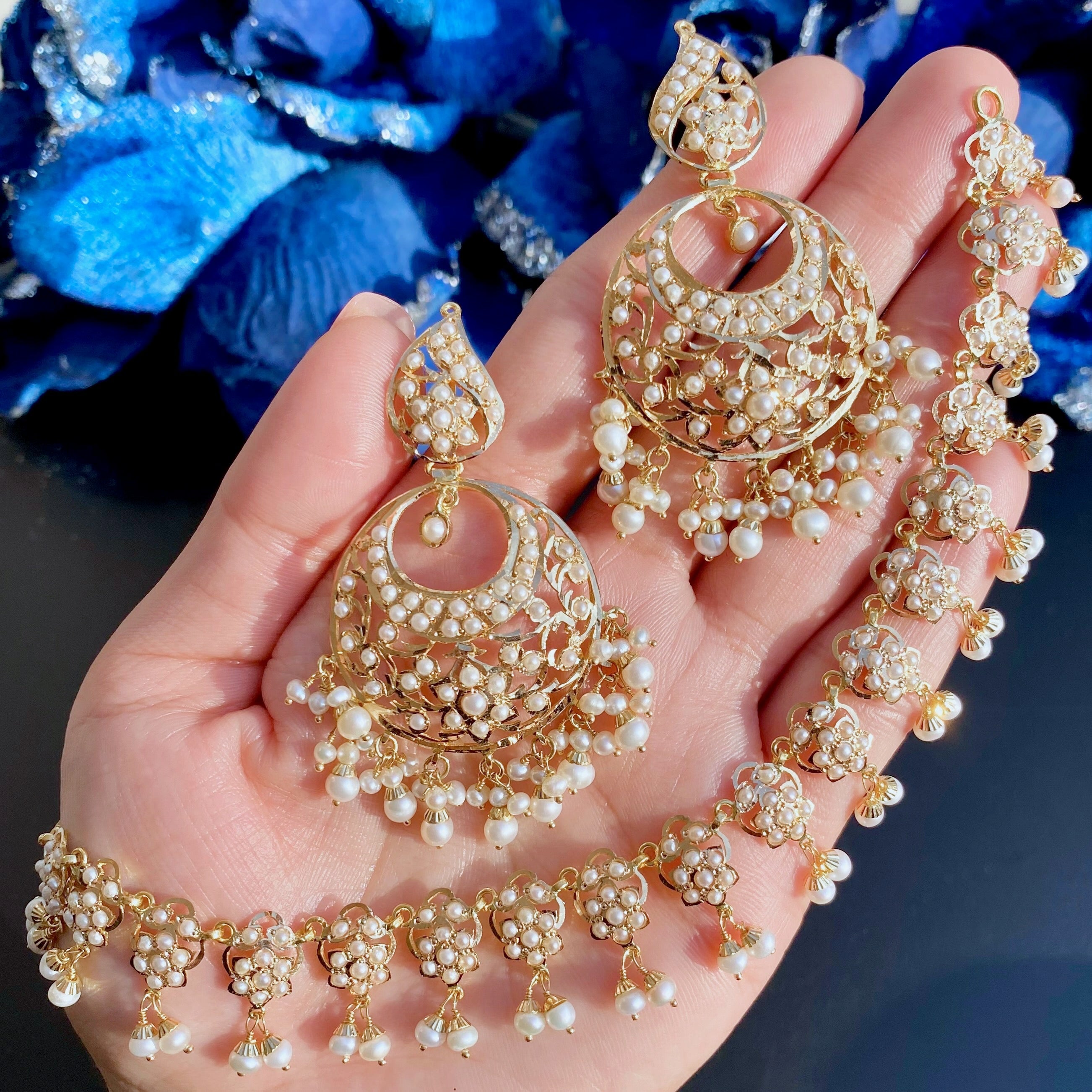 pearl-set-on-gold.jpg