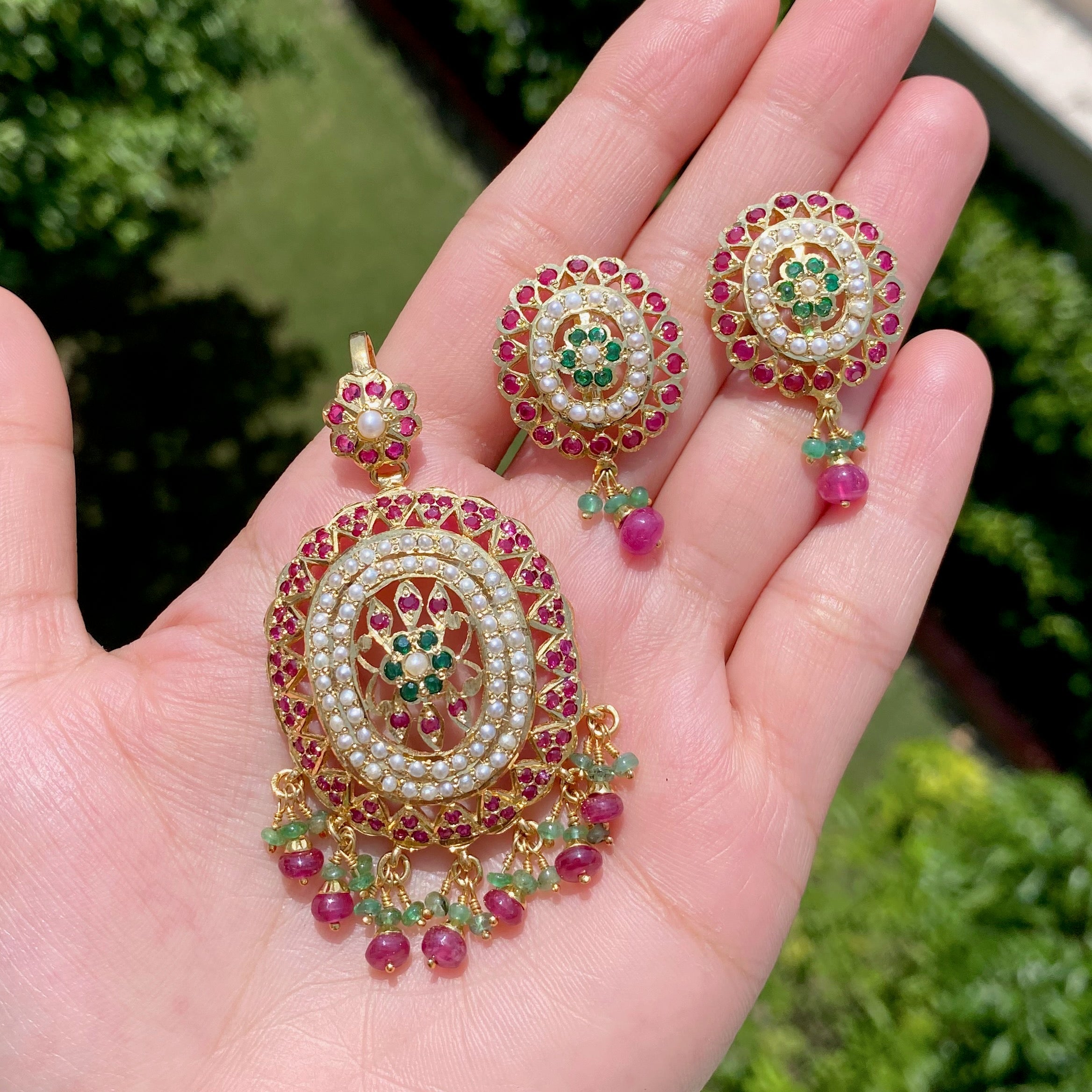 Oval Jadau Pendant Set | Gold Plated on Sterling Silver PS 121