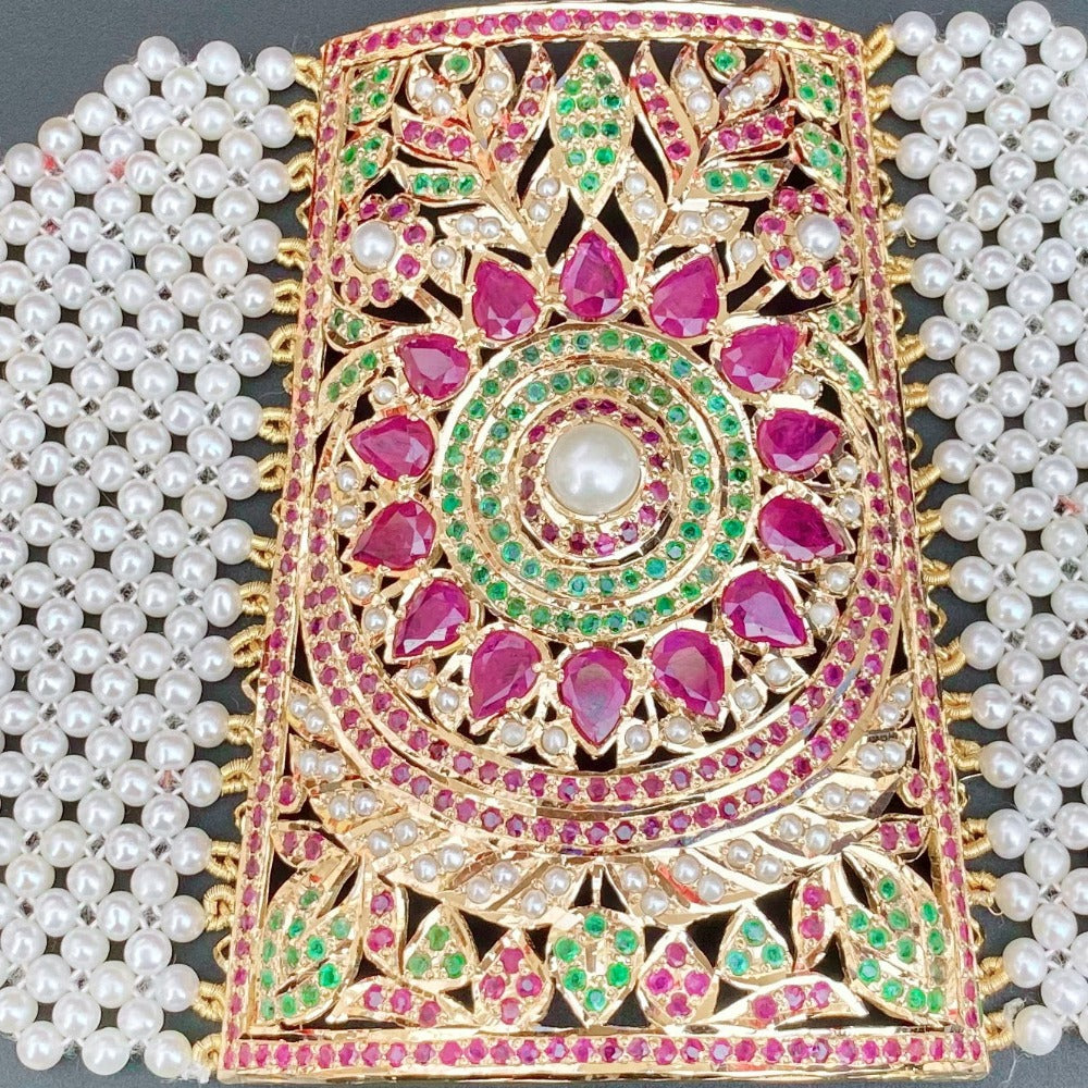 bengali mantasha in 22 carat gold