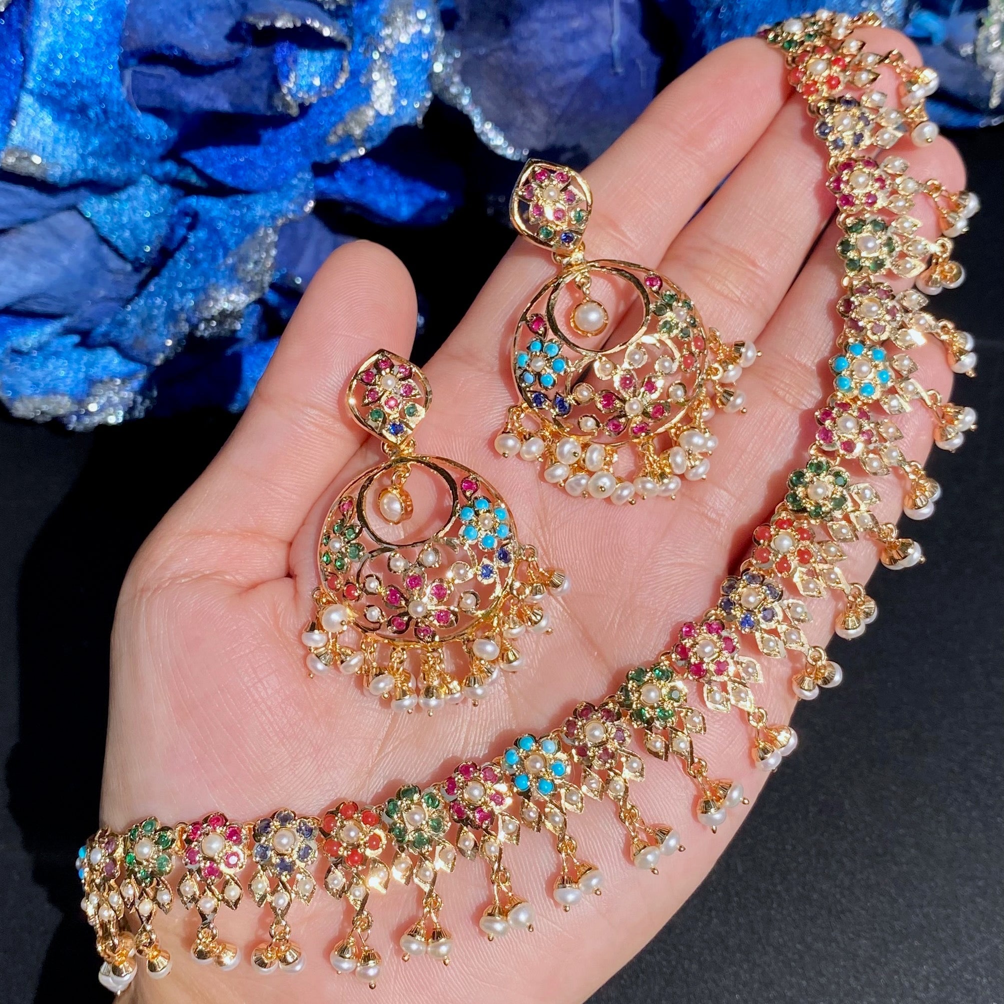 sleek navratna guluband set