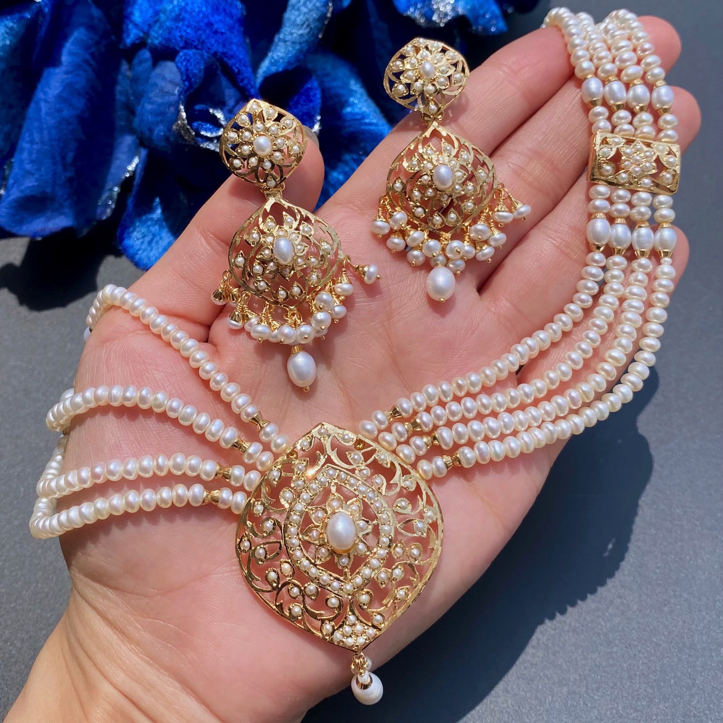 Sober & Delicate Pearl Haar Set | Freshwater Pearls on Sterling Silver | Gold Plated NS 528