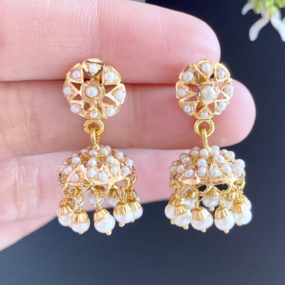 small light weight gold jhumki