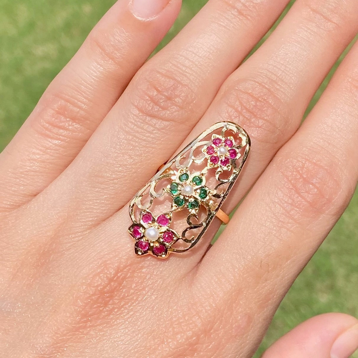 stylish-ladies-ring-for-gifting.jpg