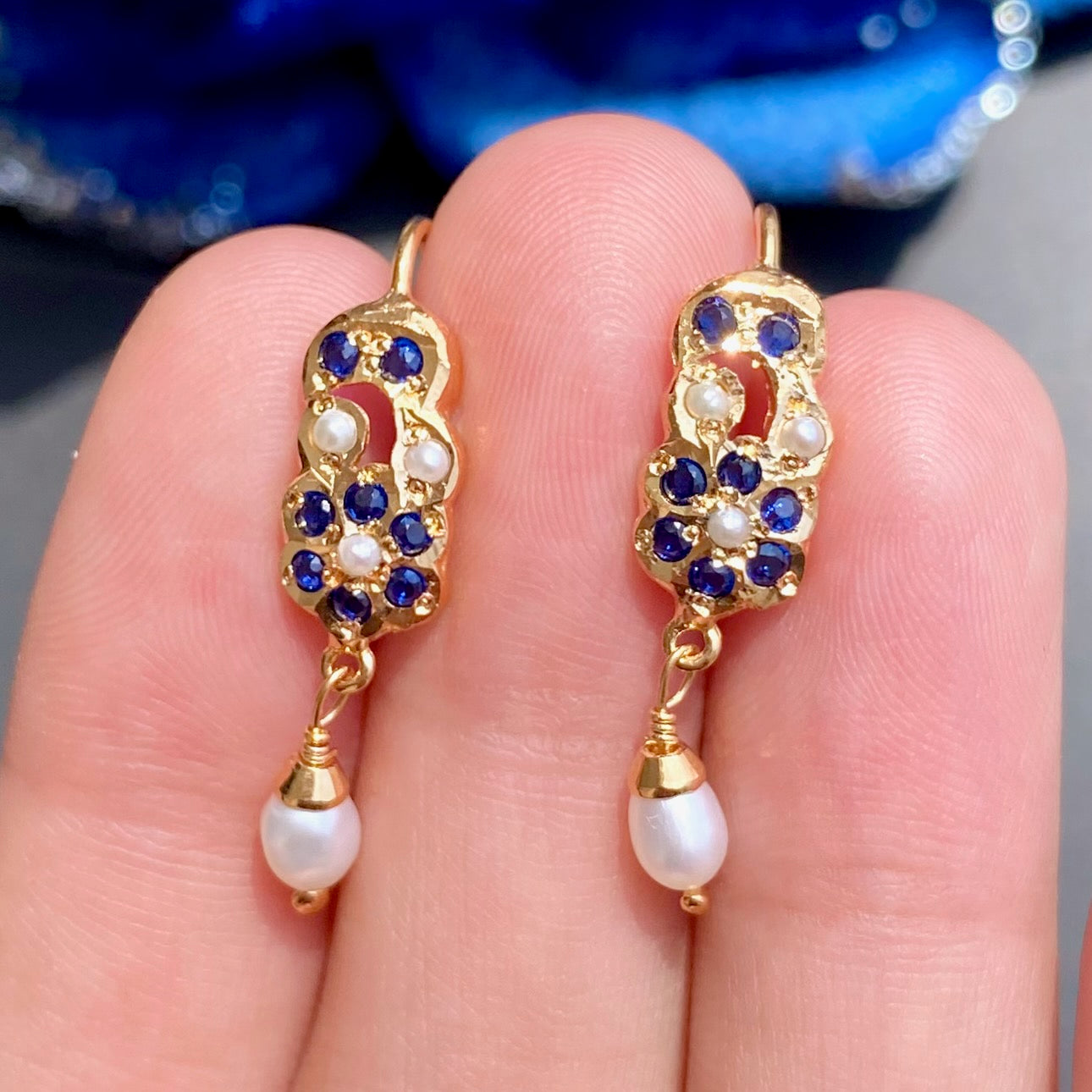 ultra light jadau earrings